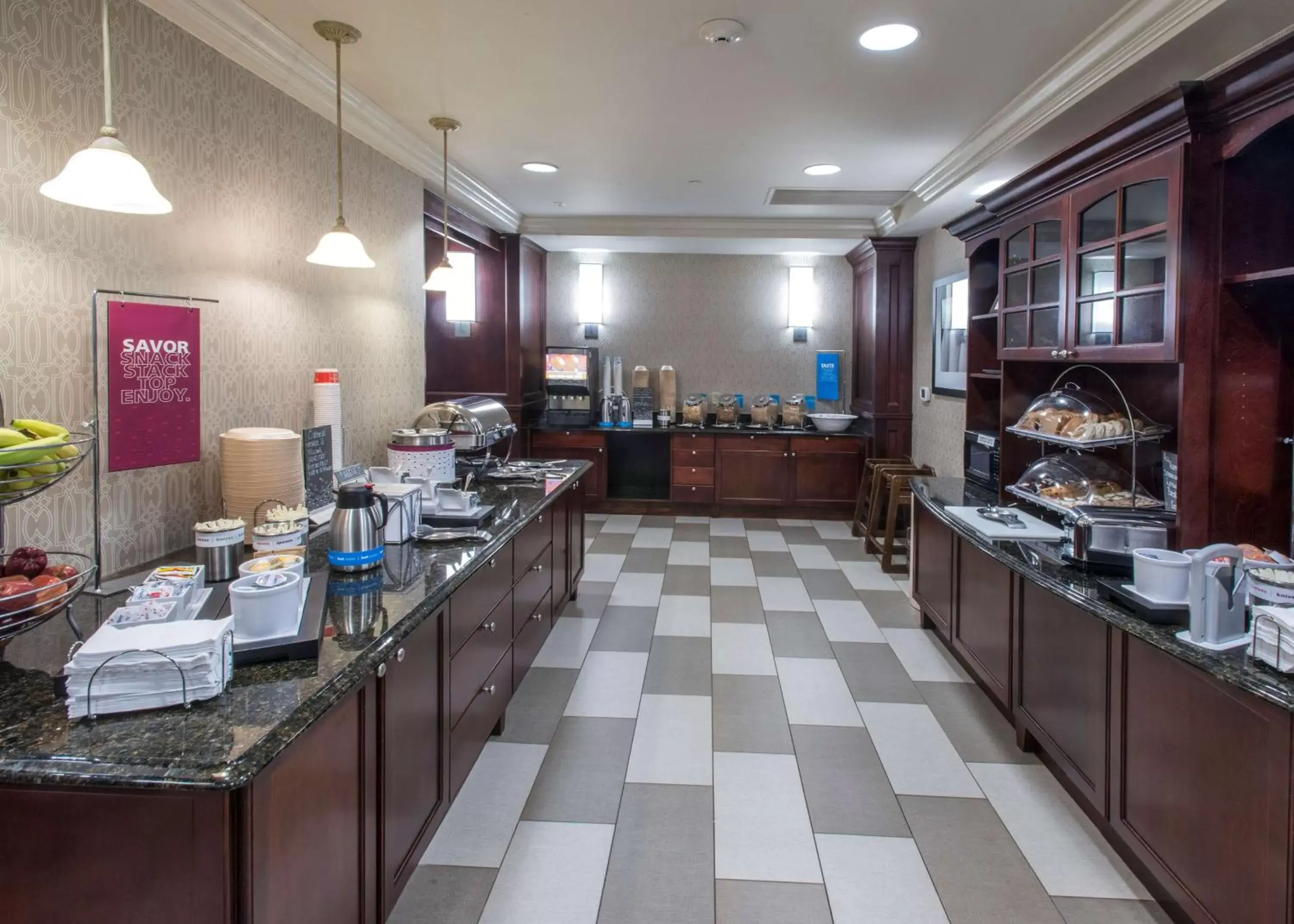 Dining area, Restaurant/Places to Eat in Hampton Inn & Suites Jackson