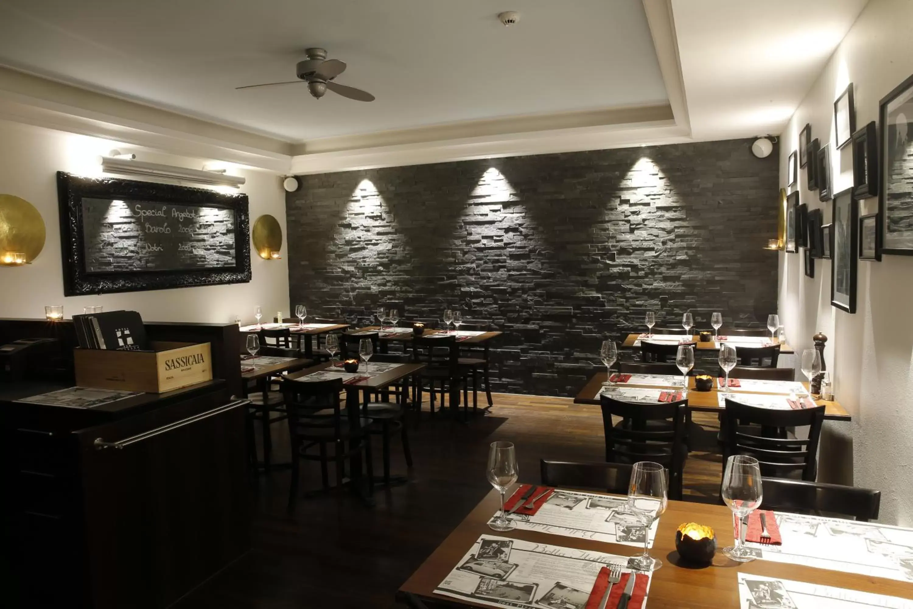 Restaurant/Places to Eat in Boutique Hotel Weisses Kreuz - Adult only Hotel