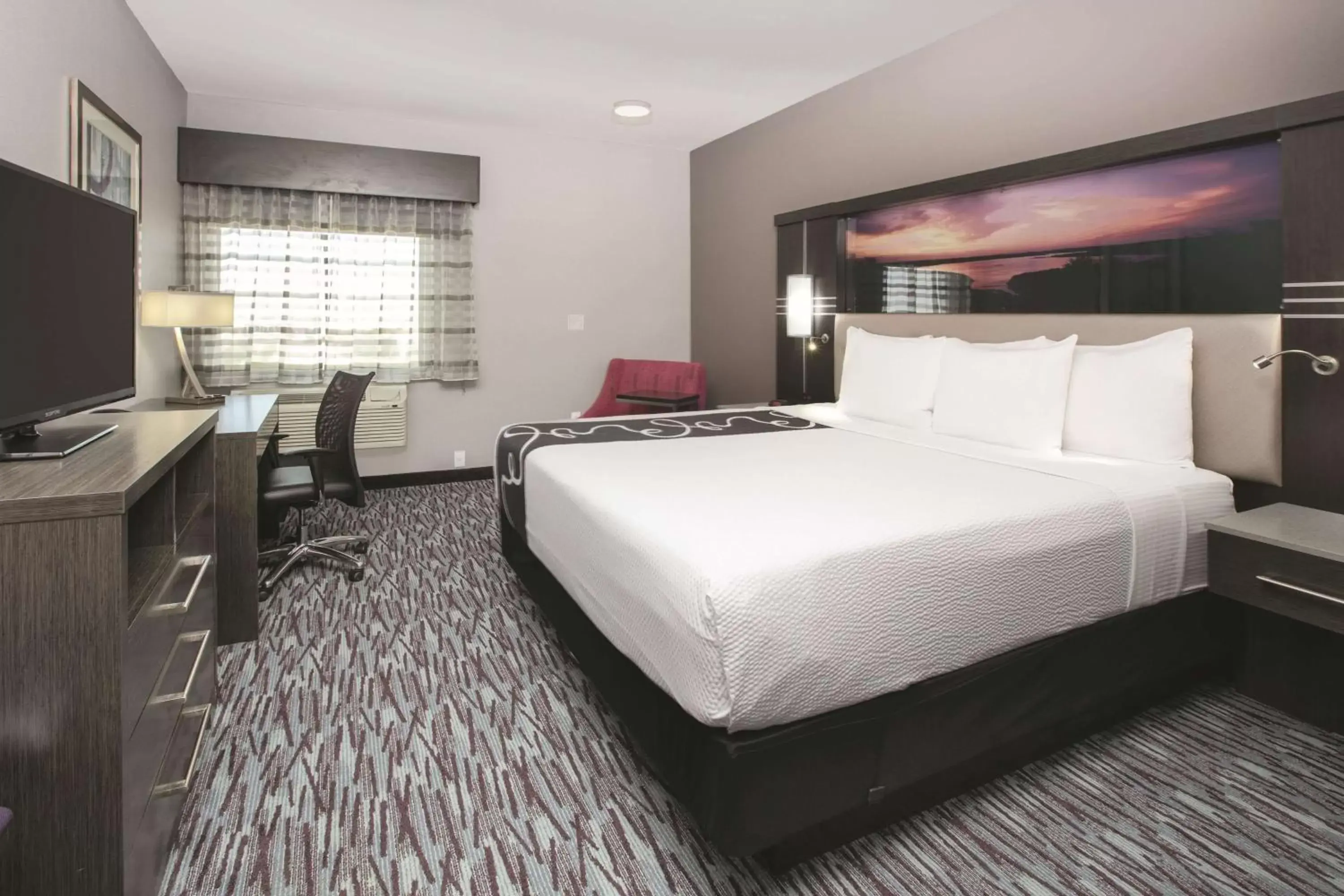Photo of the whole room, Bed in La Quinta by Wyndham Amarillo Airport