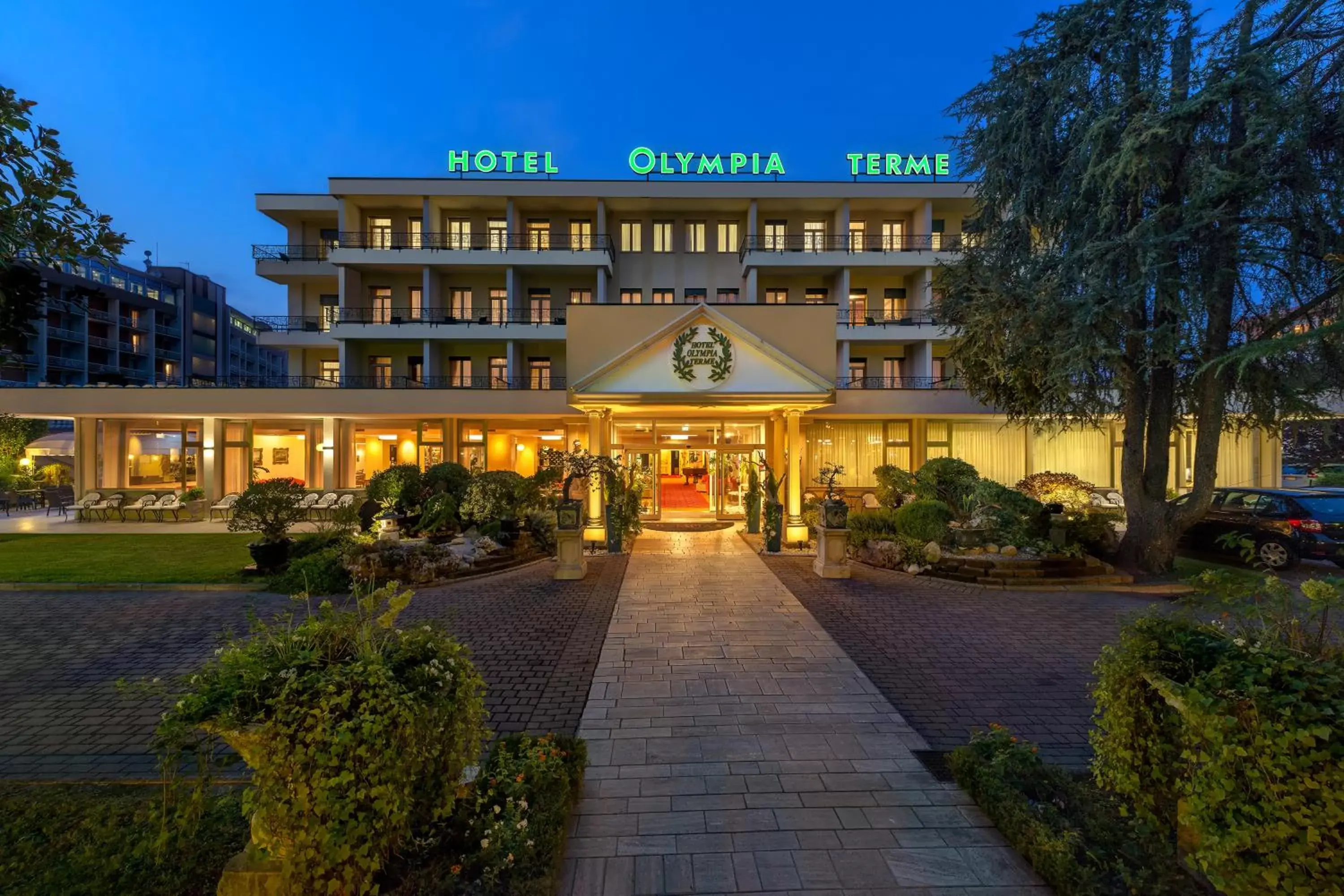 Facade/entrance in Hotel Terme Olympia Facade/entrance in Hotel Terme Olympia