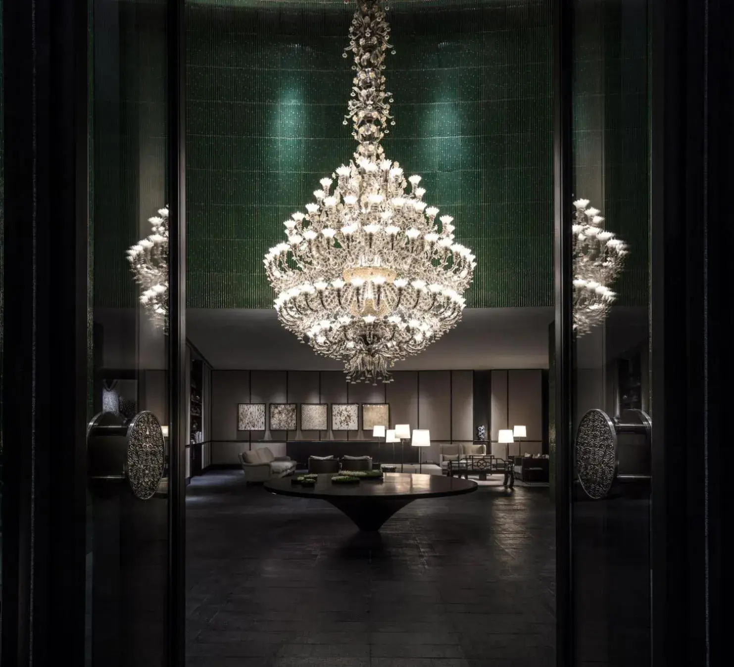 Property building in Upper House Shanghai - Former The Middle House Property building in Upper House Shanghai - Former The Middle House