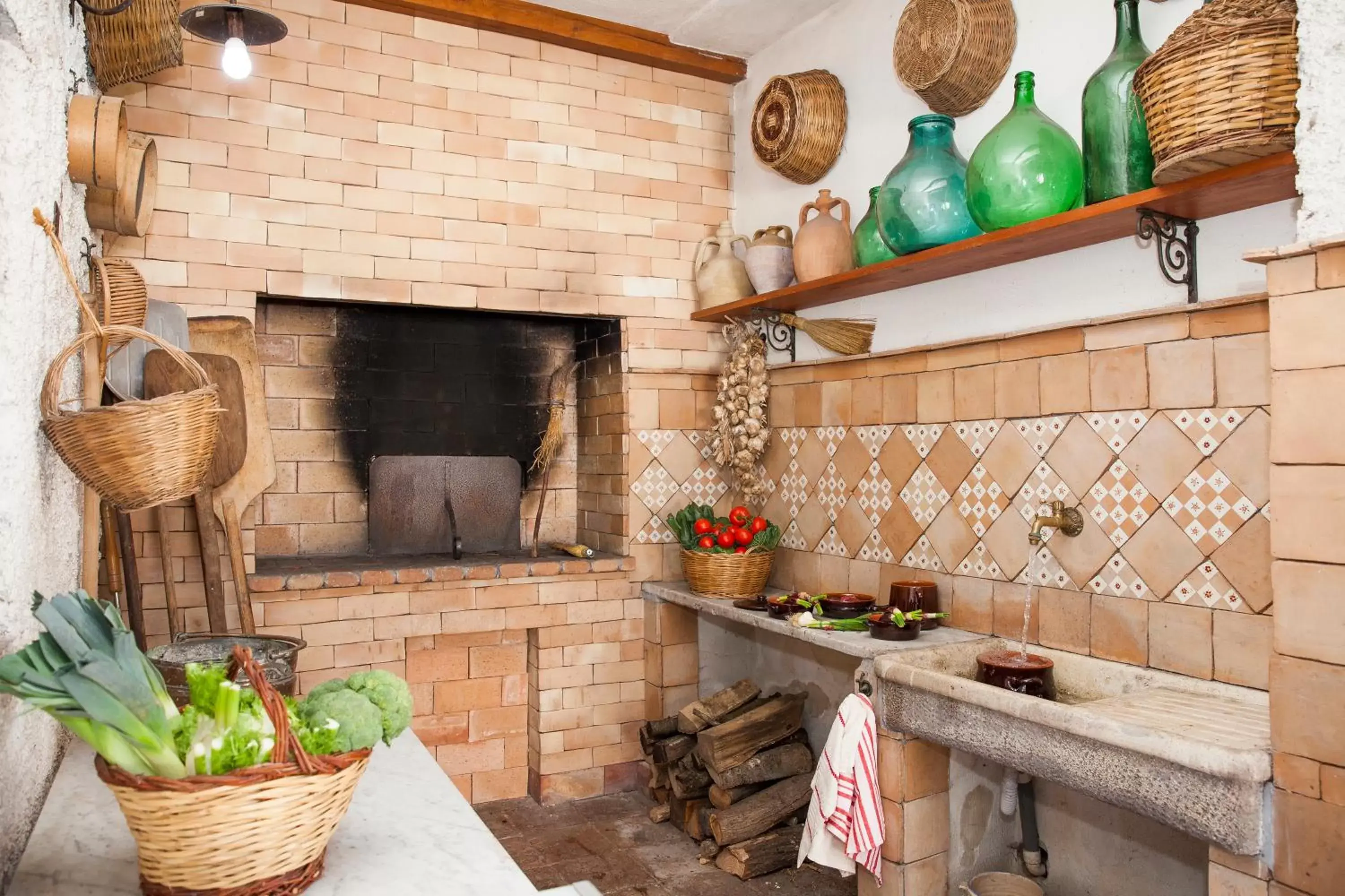 BBQ facilities, Kitchen/Kitchenette in Antico Casale Spezia Pelagalli