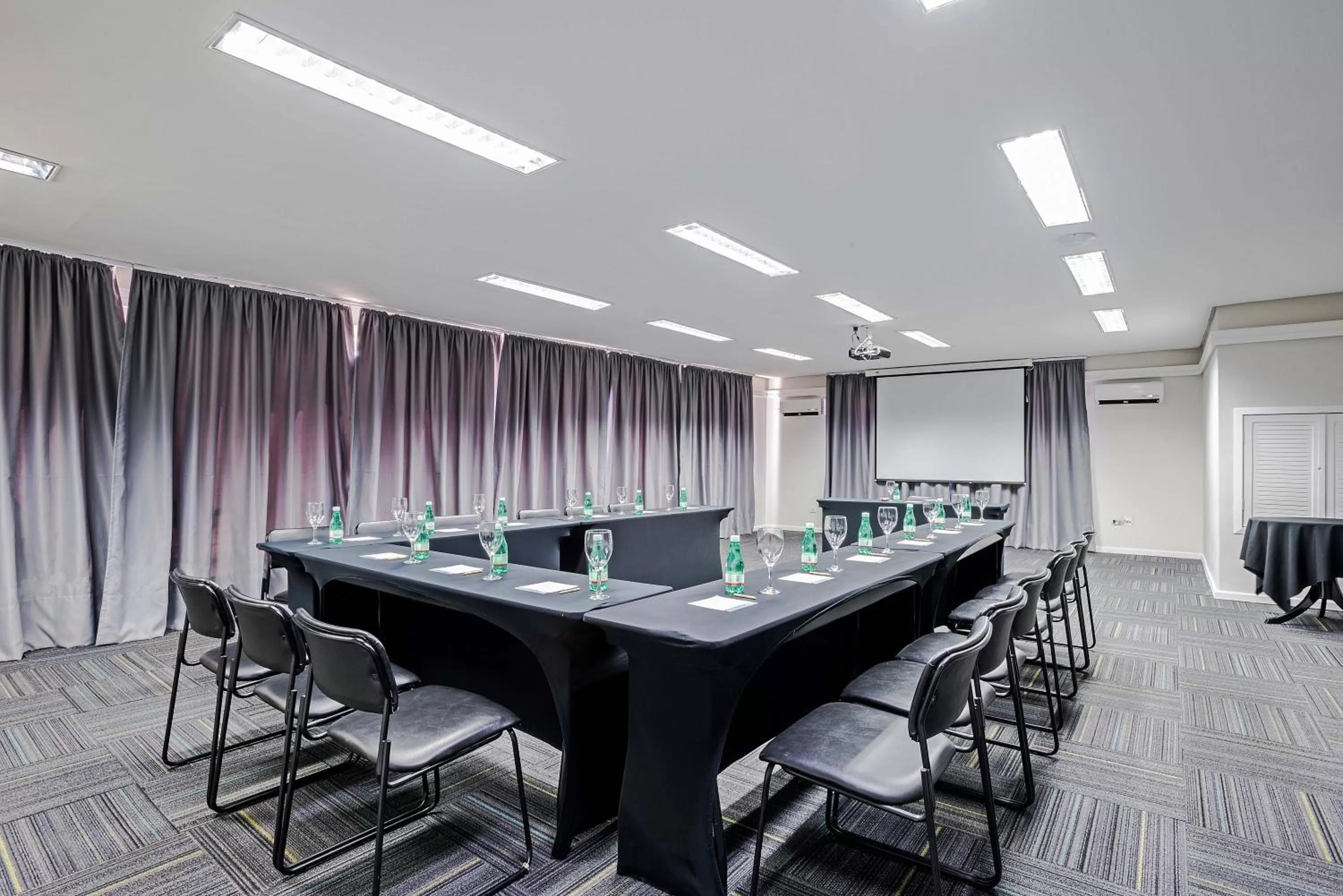 Business facilities in Rede Andrade Braz