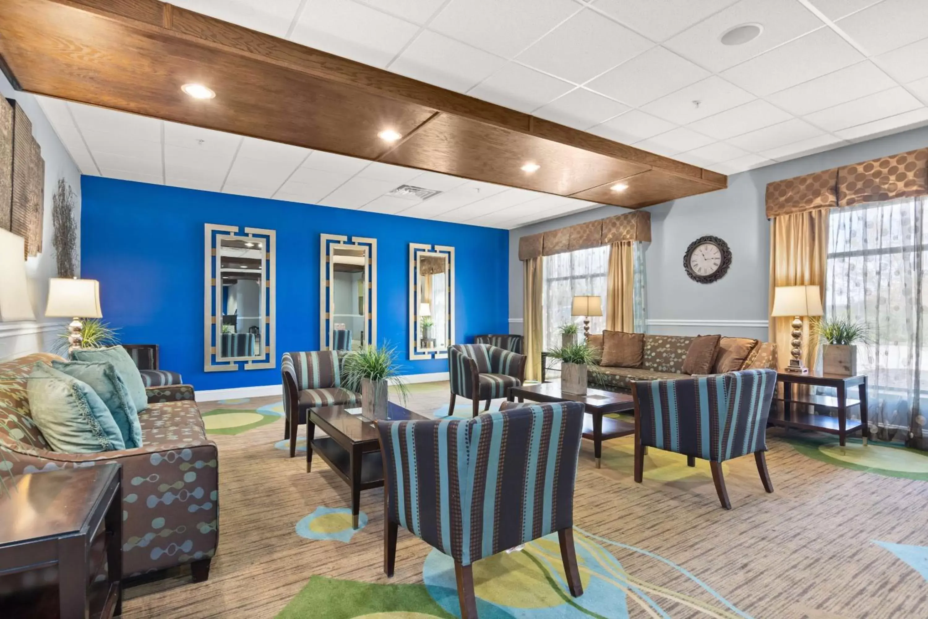 Lobby or reception in Portland Inn & Suites Lobby or reception in Portland Inn & Suites