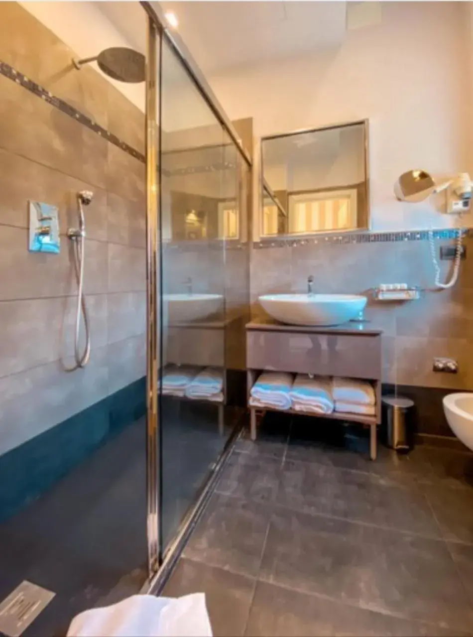 Bathroom in Hotel Sant'Andrea