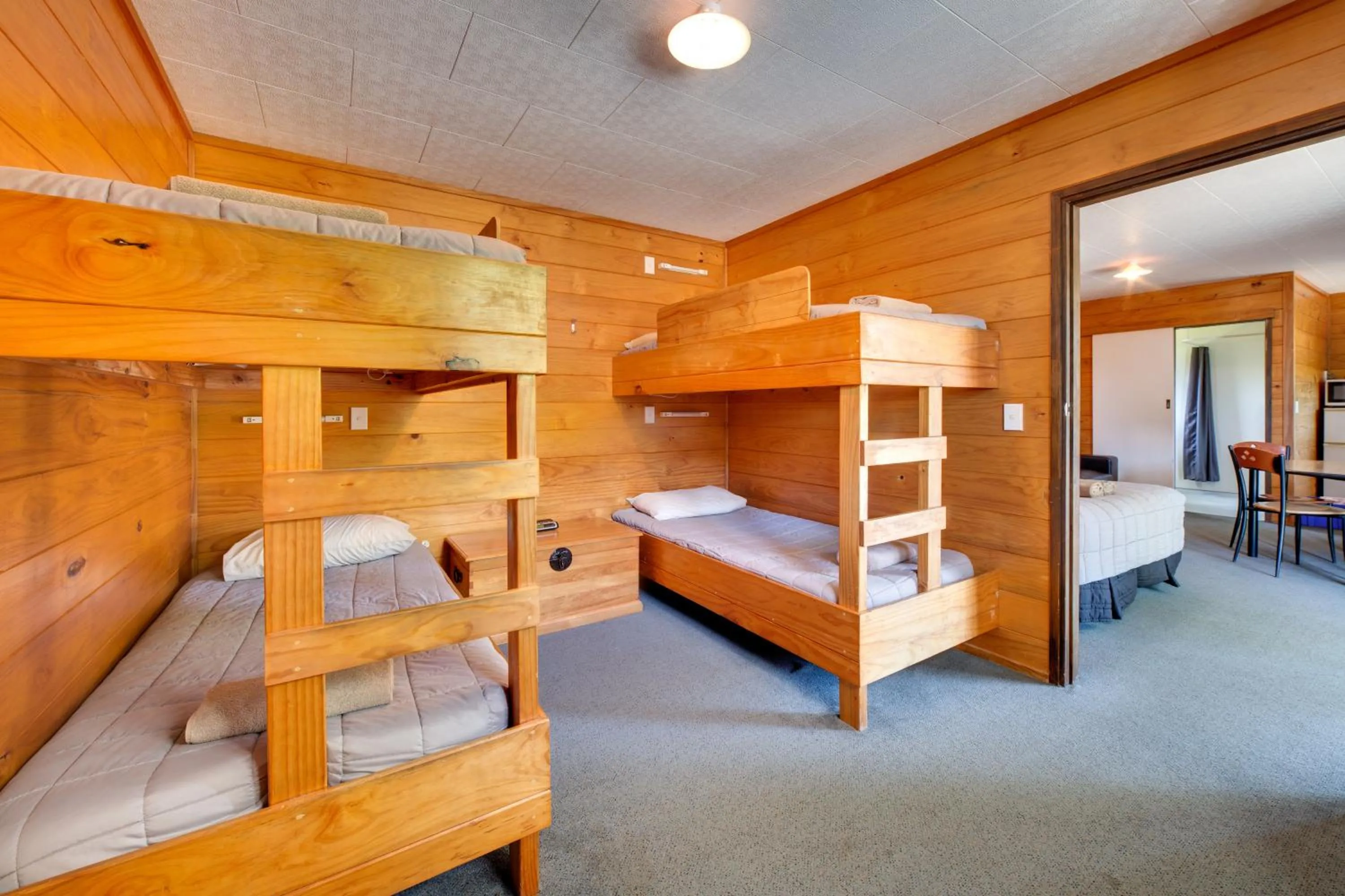 bunk bed, Bed in Wellington TOP 10 Holiday Park