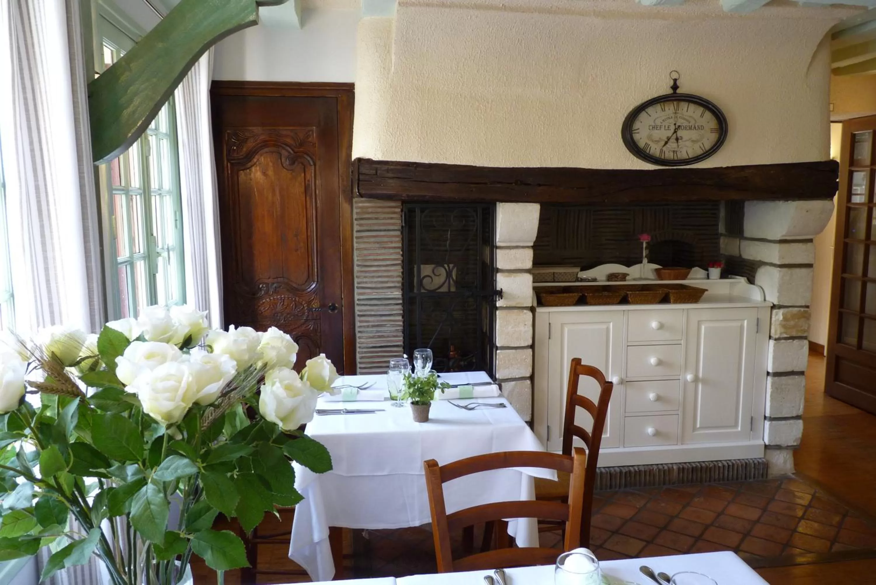 Restaurant/places to eat in Hôtel-Restaurant La P'tite Auberge