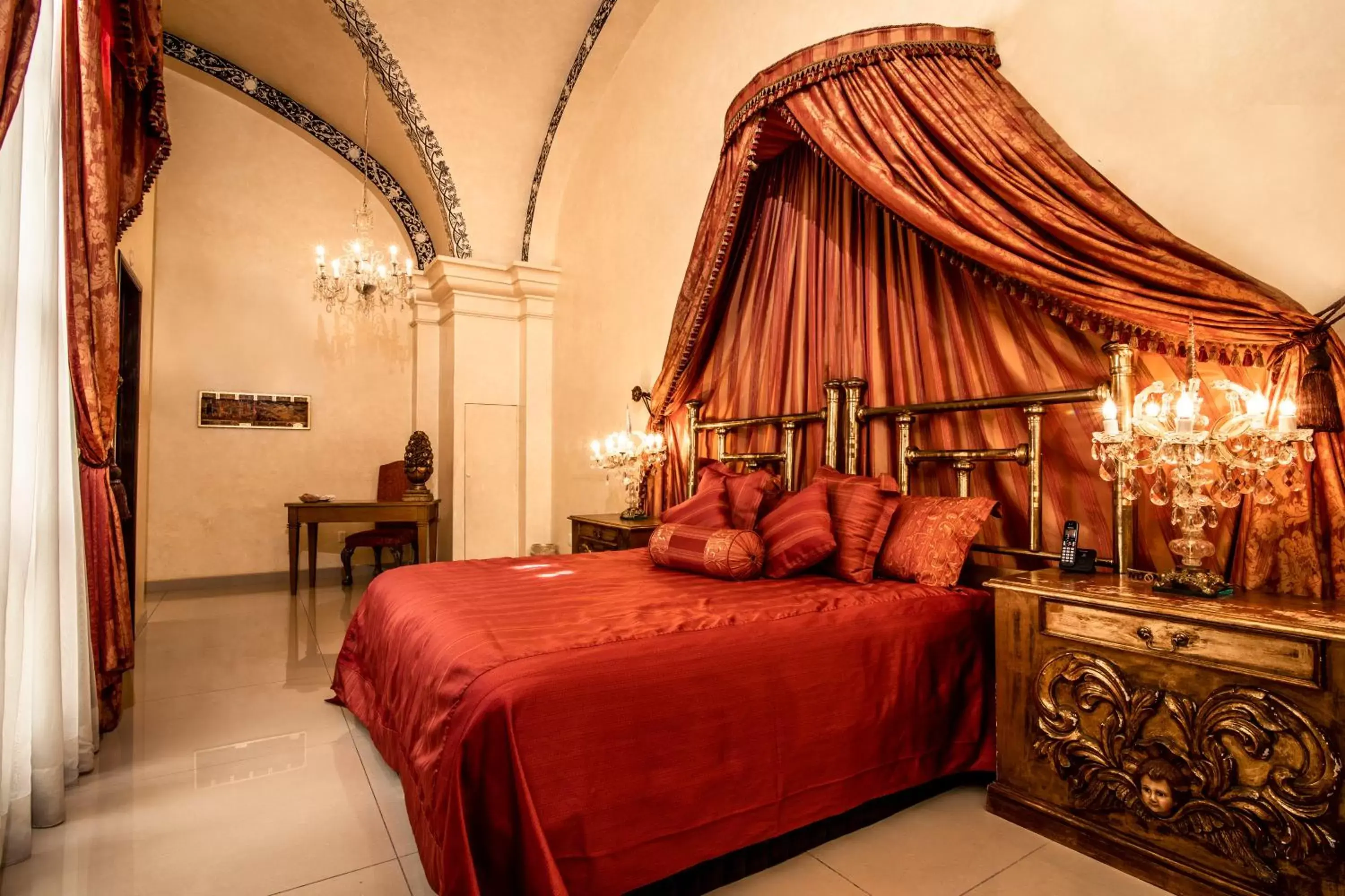 Bed in Palacio Borghese Hotel Boutique - Adults Only