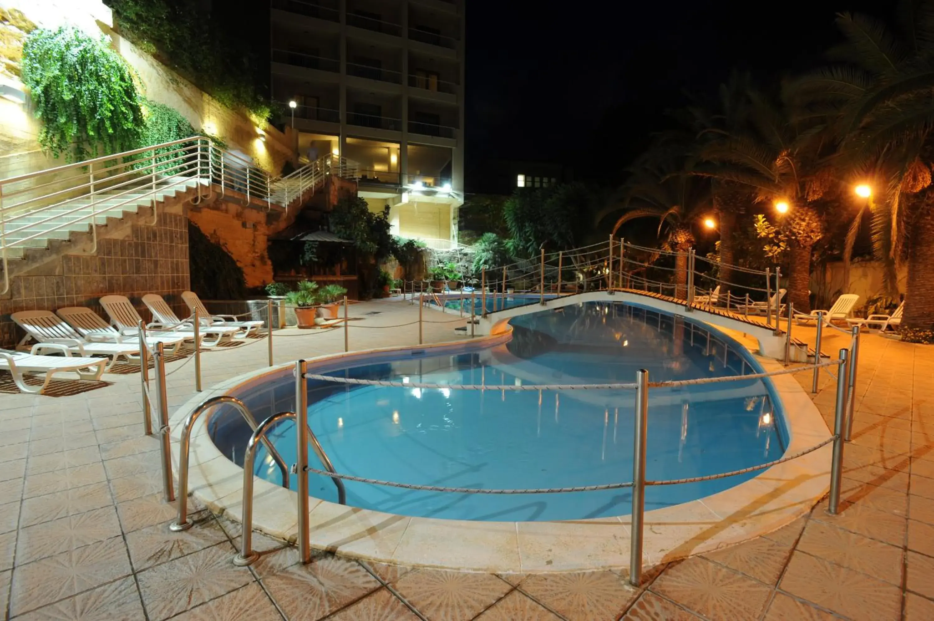 Night, Swimming Pool in Hotel President