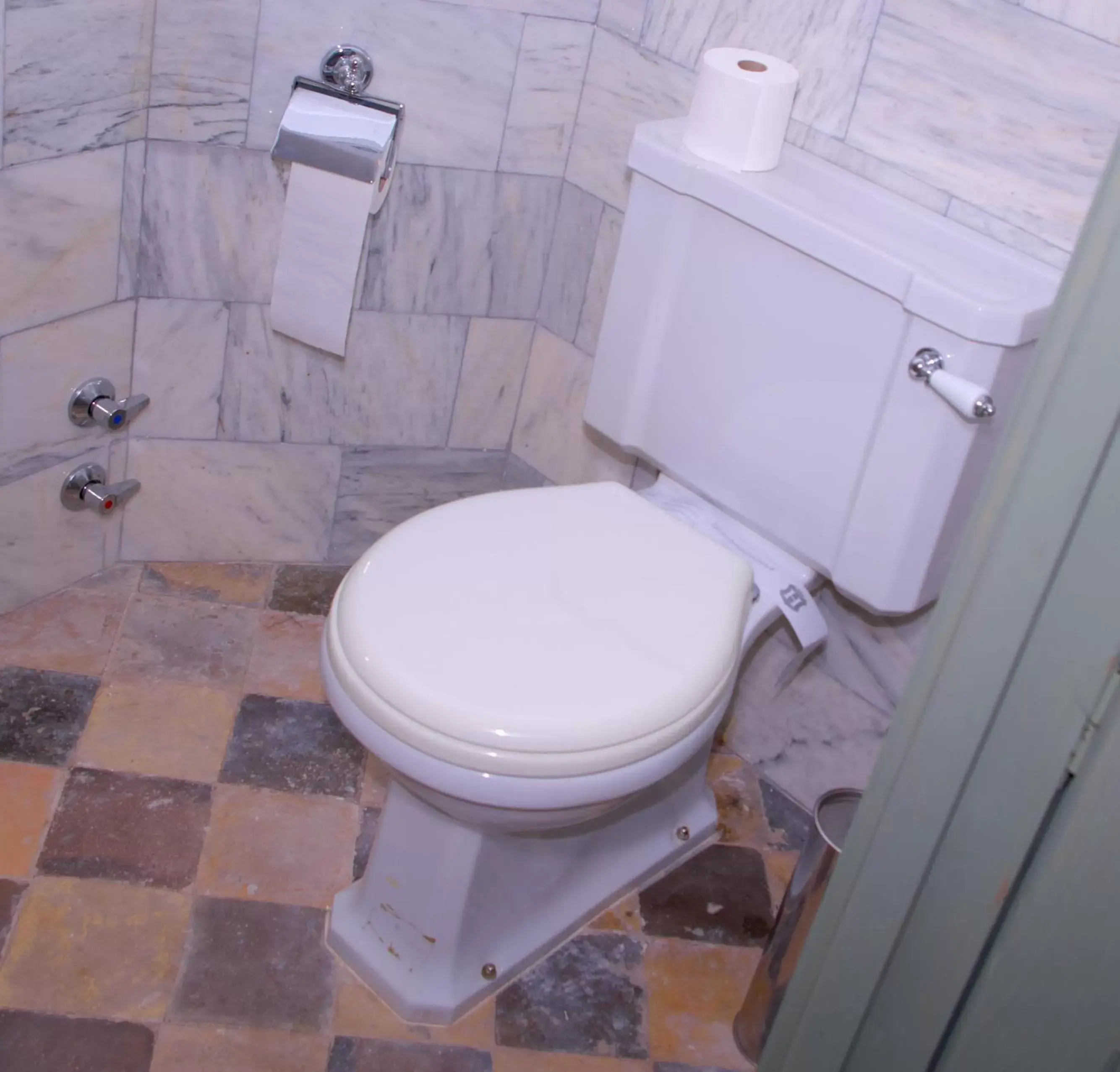 Bathroom in Olmitos 3 Hotel boutique, Casa-Palacio