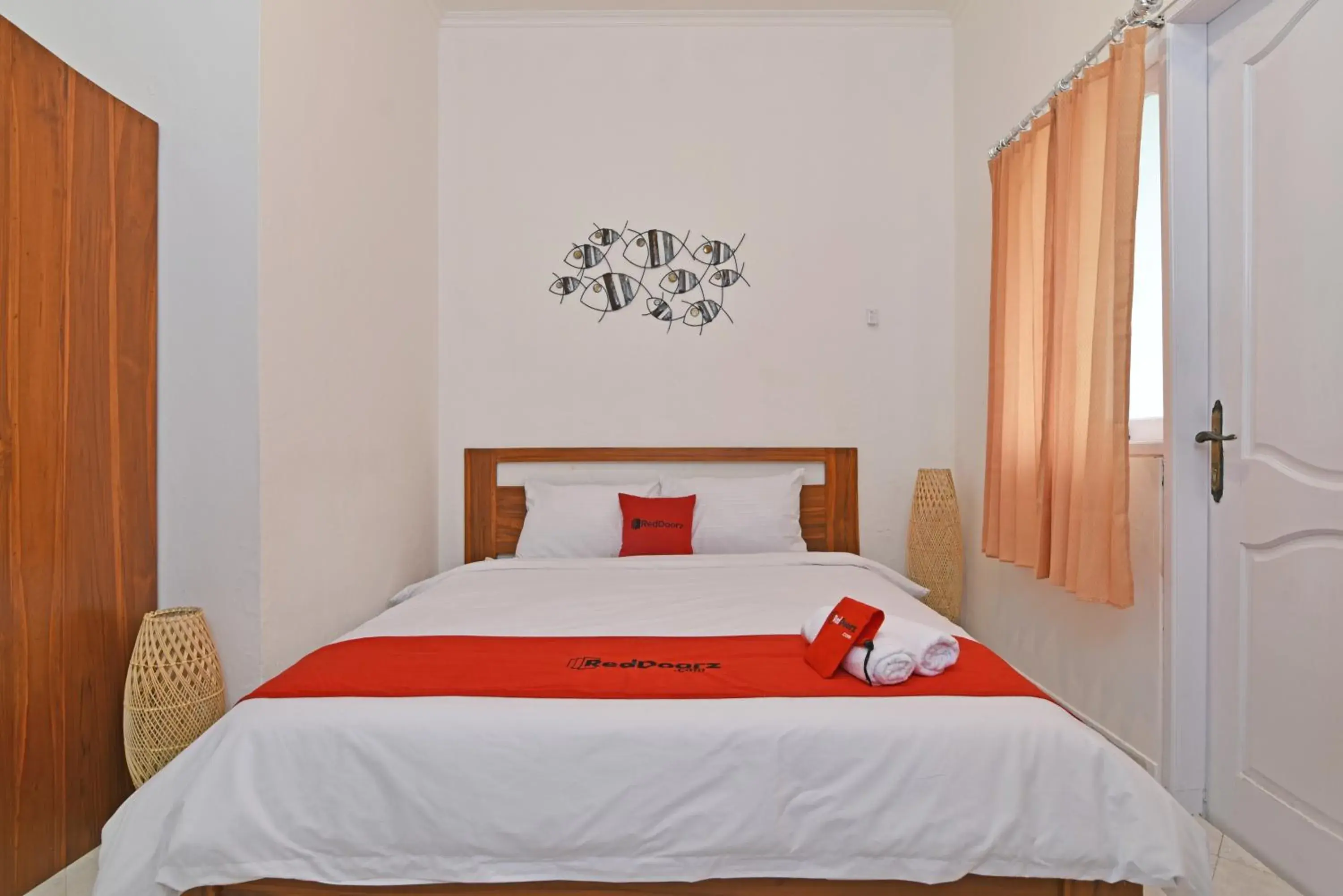 Bedroom, Bed in RedDoorz @ Jalan Gatot Subroto Denpasar