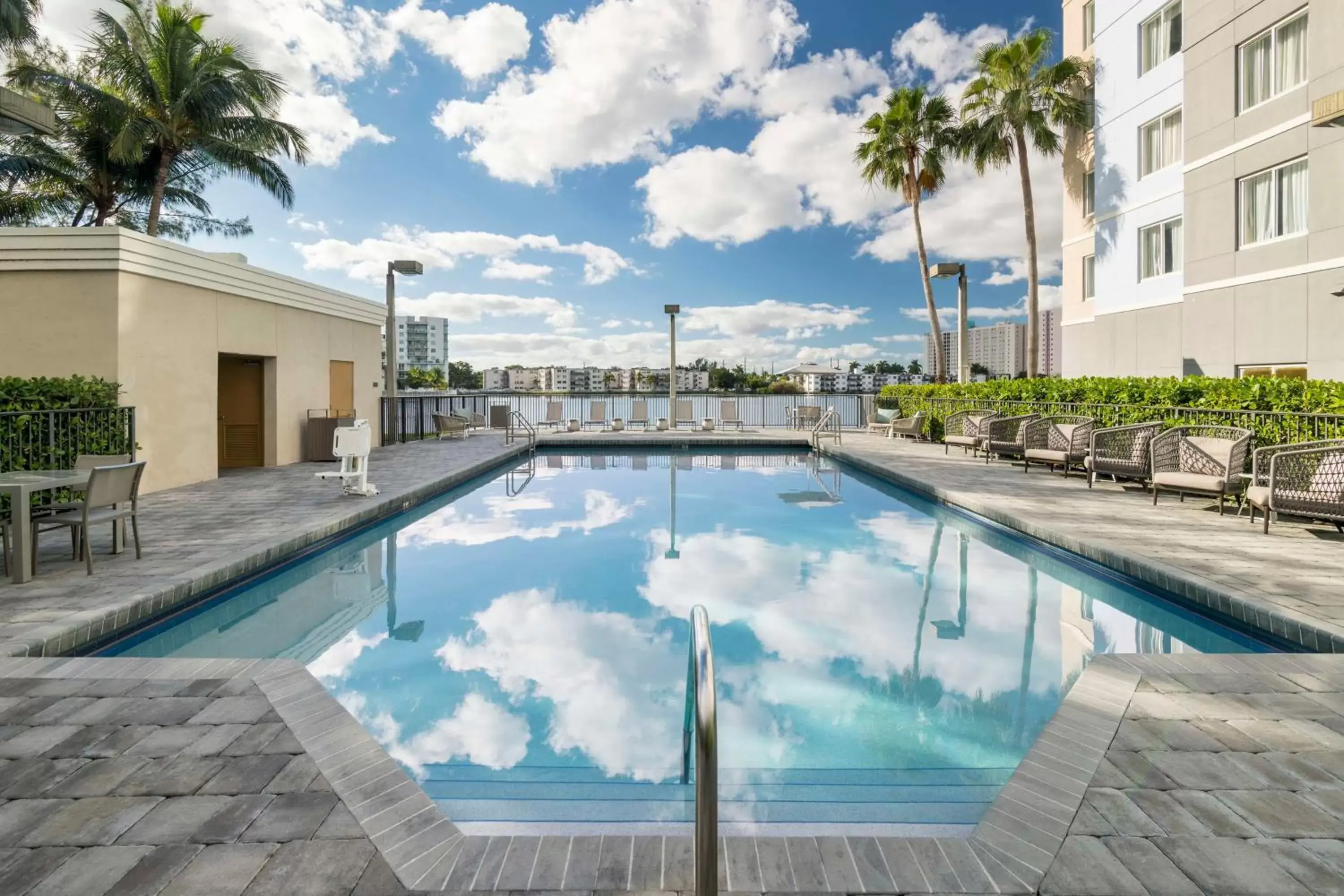 Pool view, Swimming Pool in Homewood Suites Miami Airport/Blue Lagoon