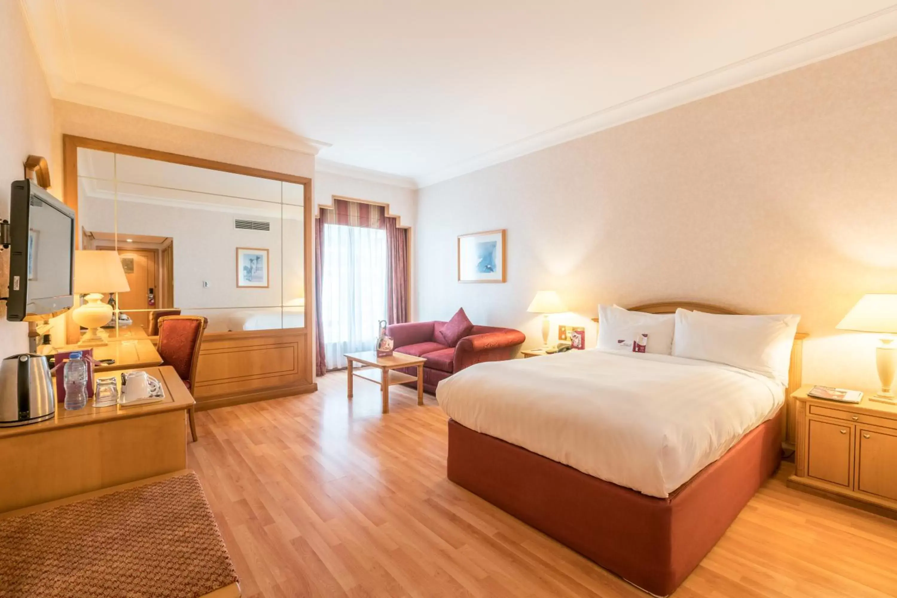 Photo of the whole room, Bed in Millennium Downtown Photo of the whole room, Bed in Millennium Downtown