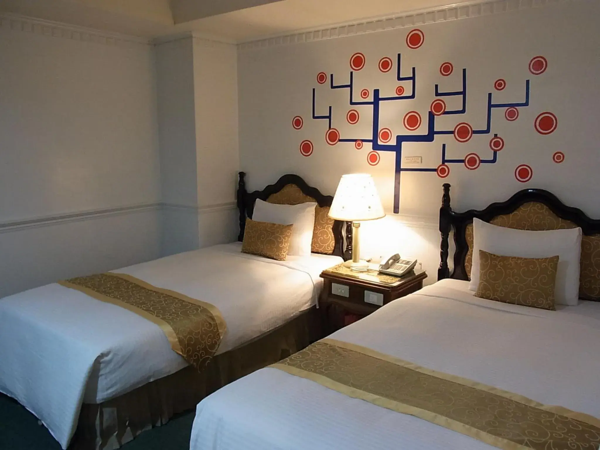 Photo of the whole room, Bed in City Hotel Photo of the whole room, Bed in City Hotel