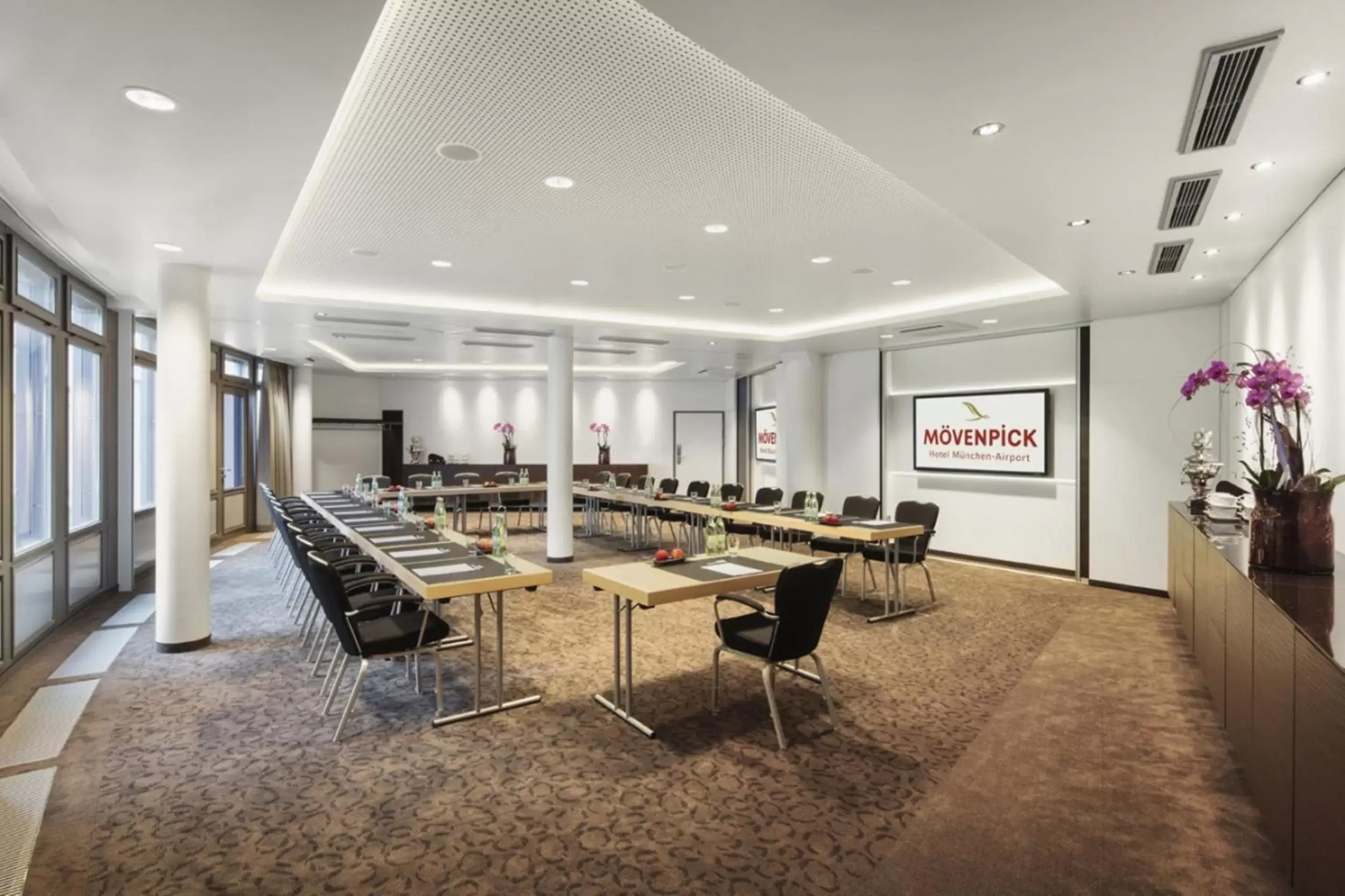 Business facilities in Mövenpick Hotel München-Airport