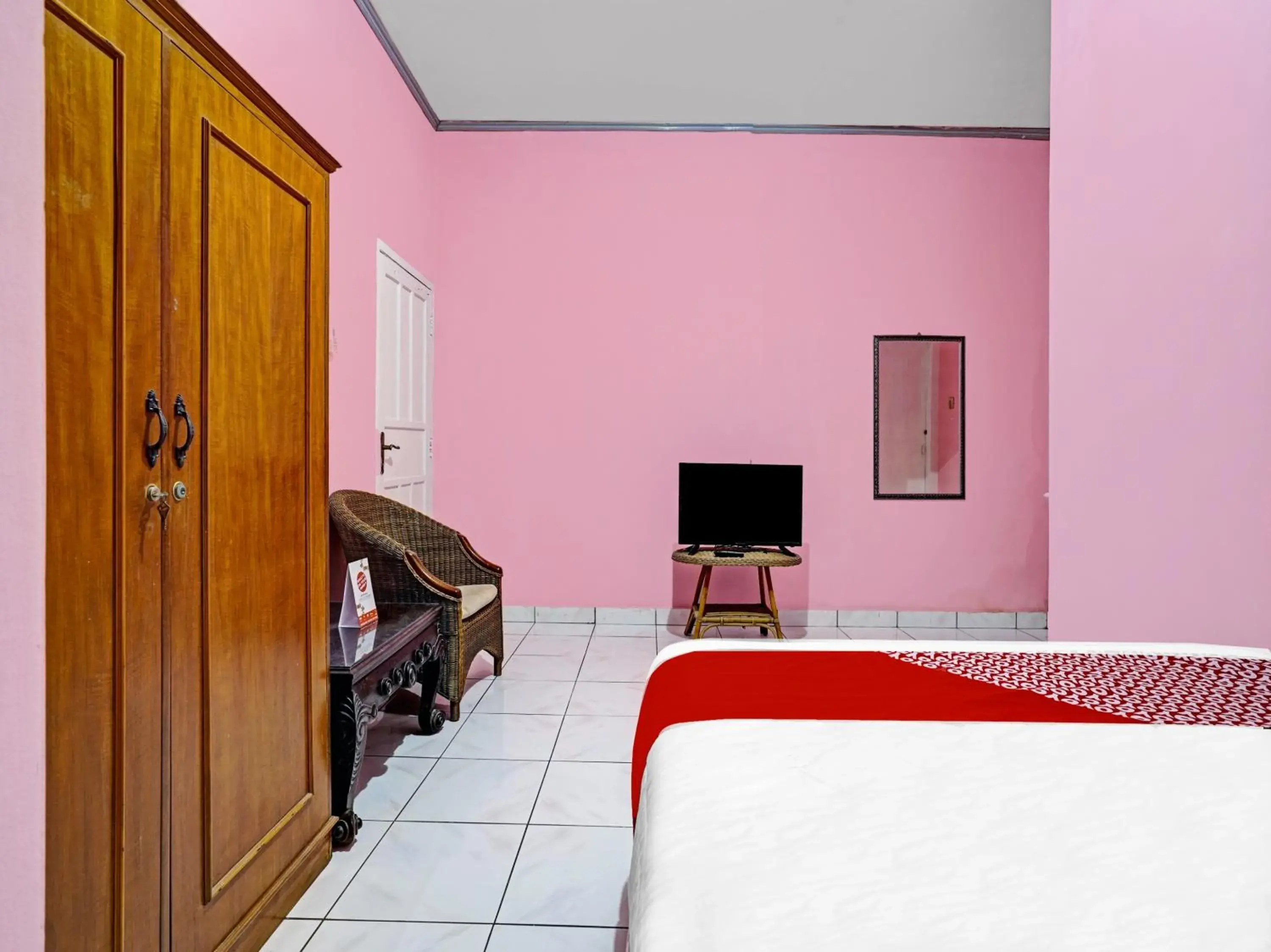 Bedroom in OYO 90289 Lestari Syariah Homestay