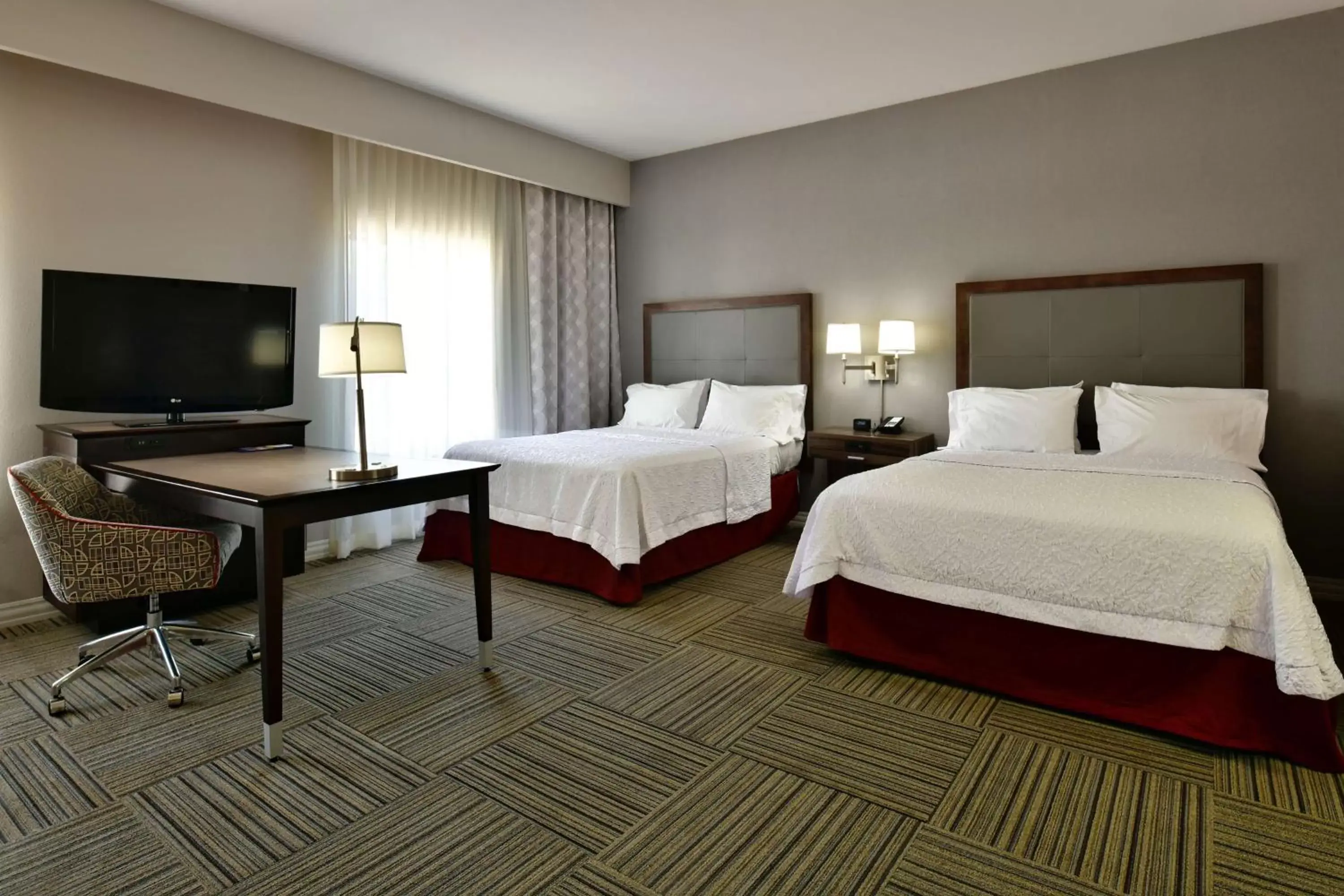 Bedroom, Bed in Hampton Inn & Suites Fredericksburg Bedroom, Bed in Hampton Inn & Suites Fredericksburg