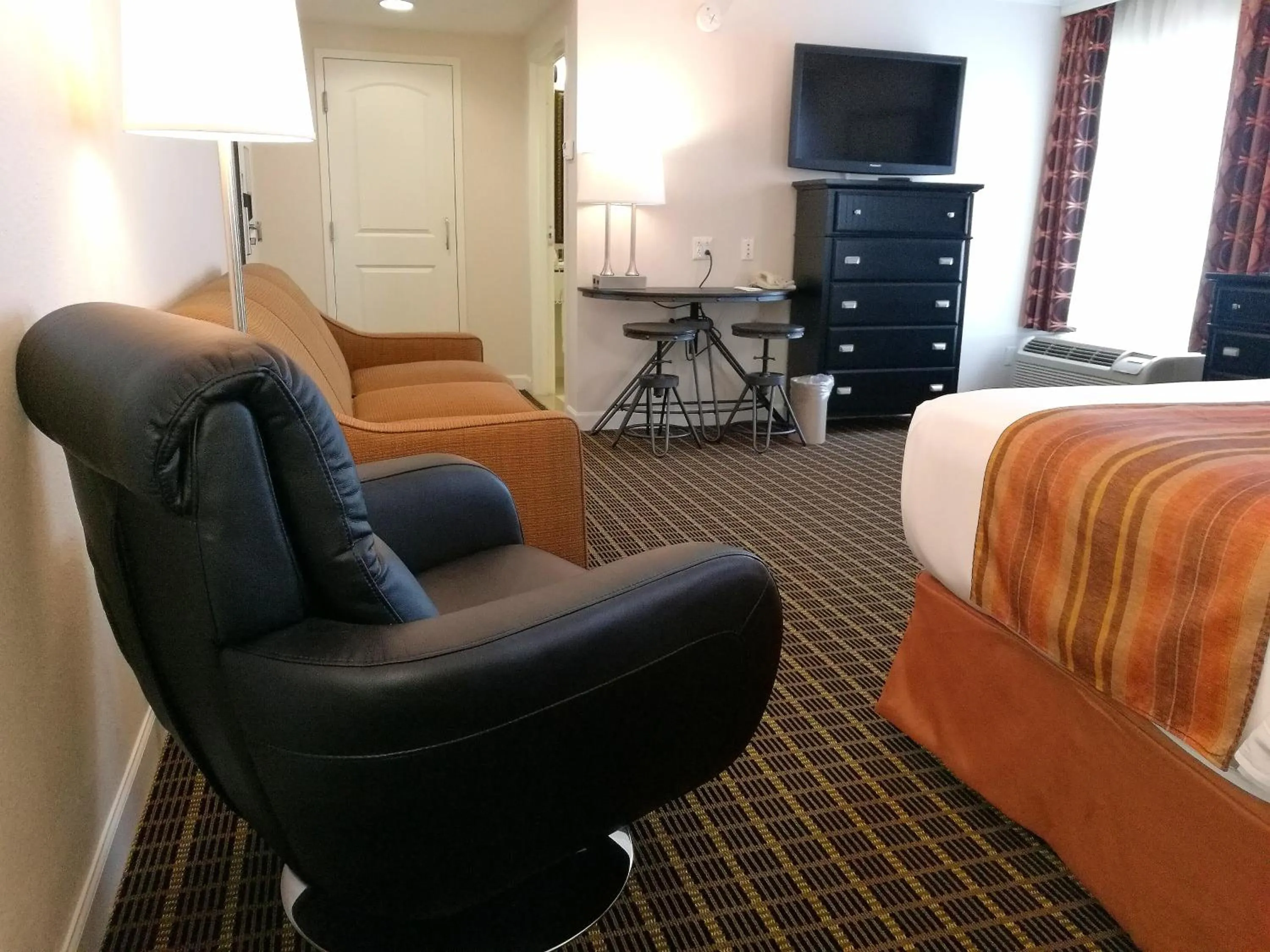 Bed in The Wilshire Grand Hotel