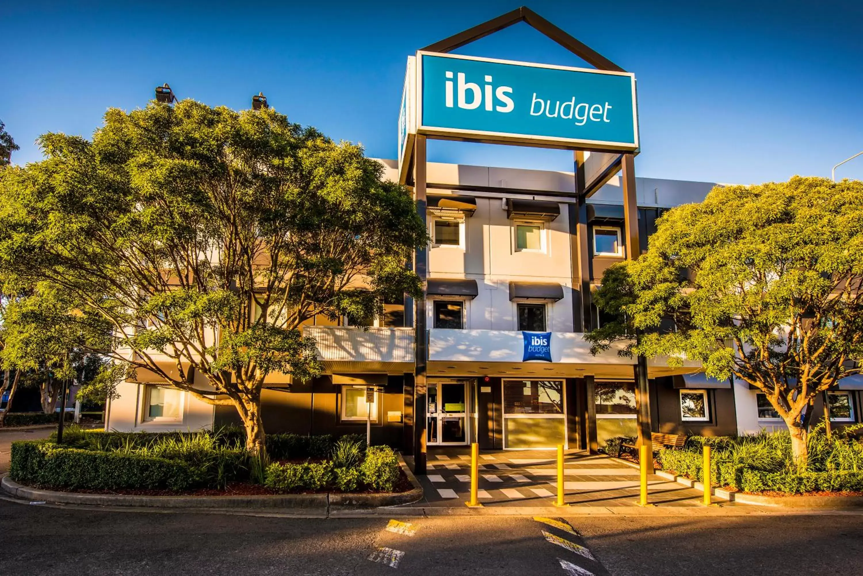 Property building, Facade/Entrance in ibis Budget - St Peters