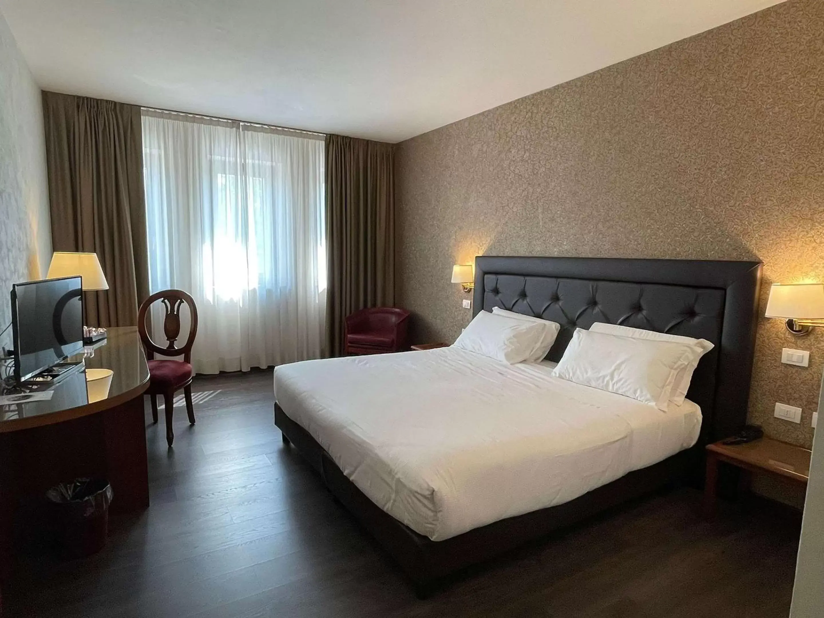 Superior King Room in Best Western Park Hotel Continental
