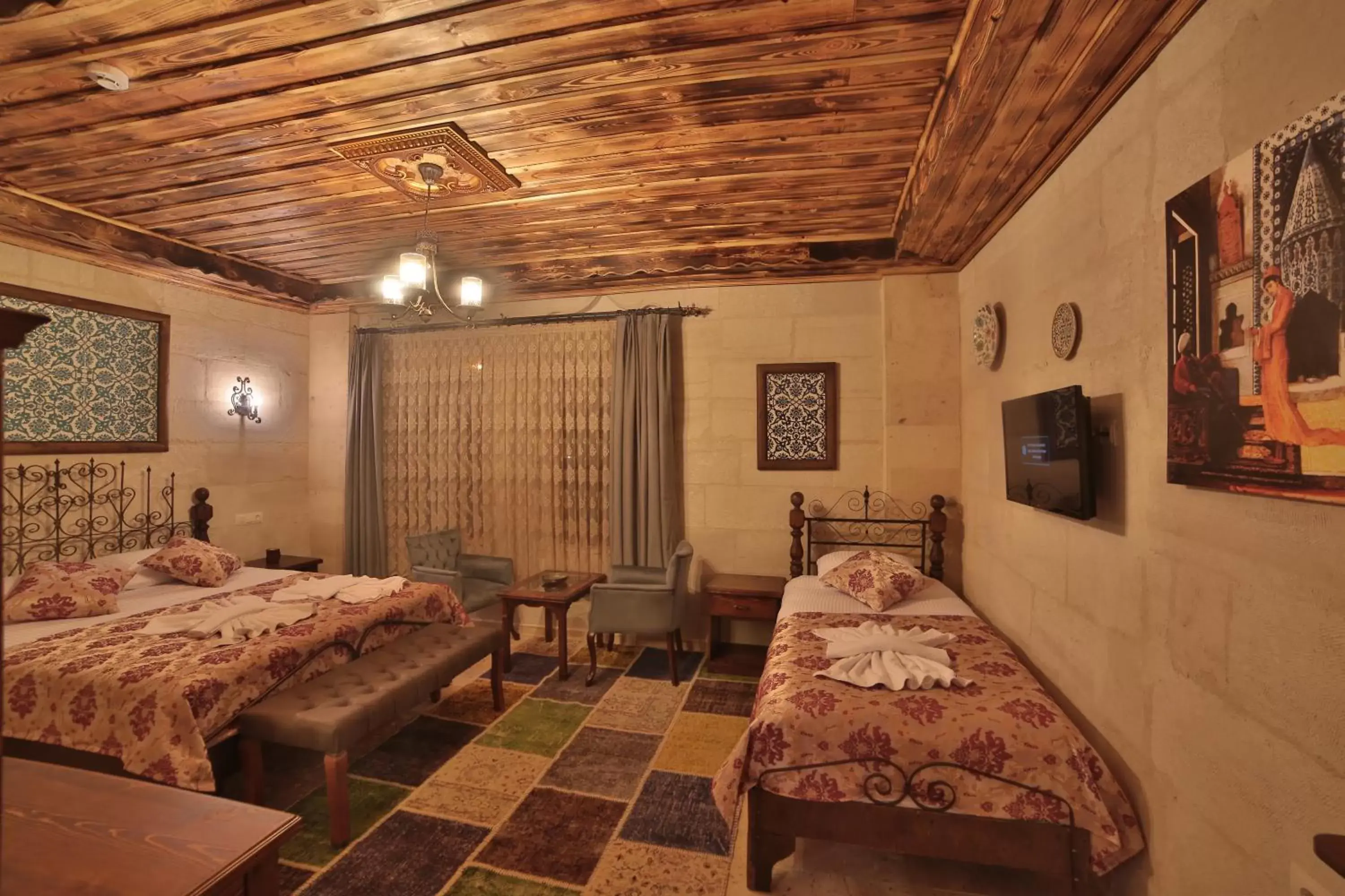 Photo of the whole room in Caravanserai Inn Hotel