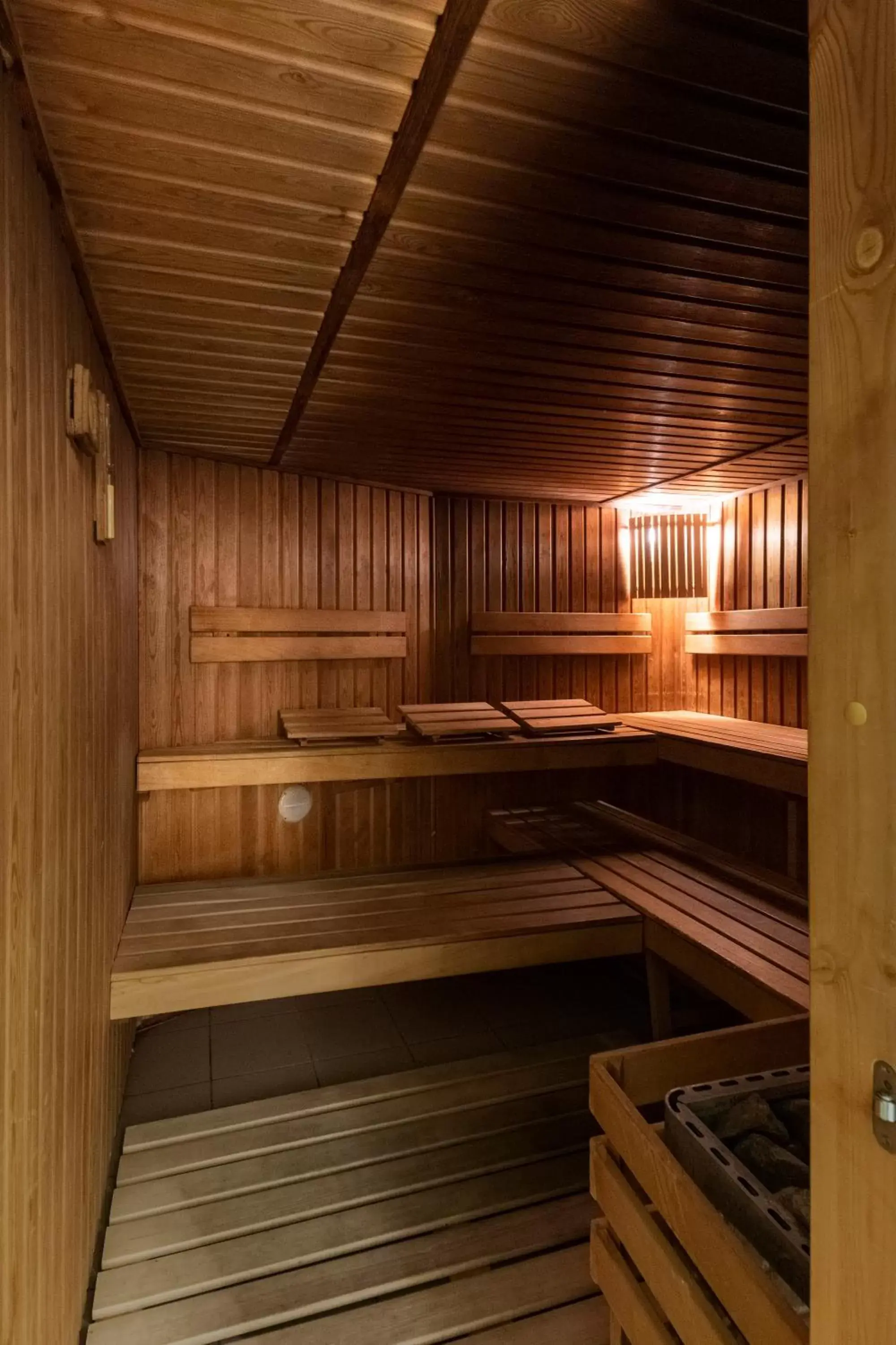 Sauna in Vienna House by Wyndham Andel's Cracow