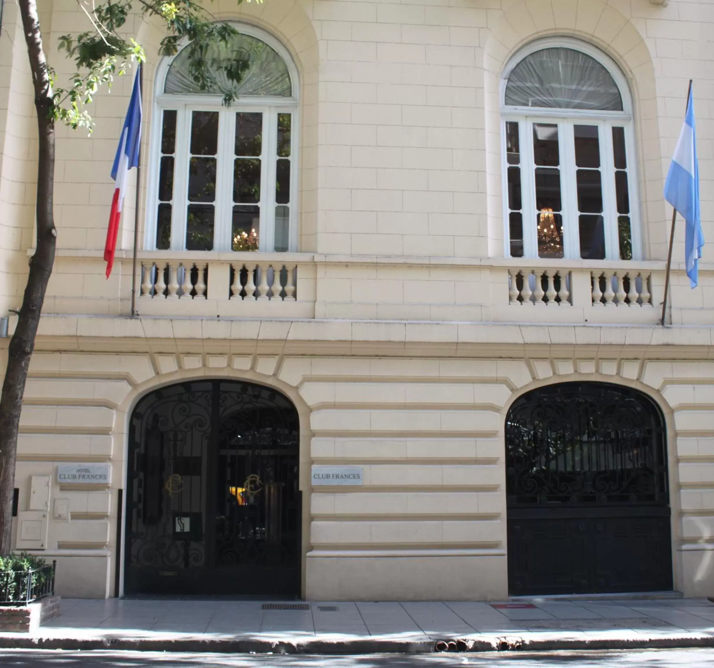 Facade/entrance in Hotel Club Frances Facade/entrance in Hotel Club Frances