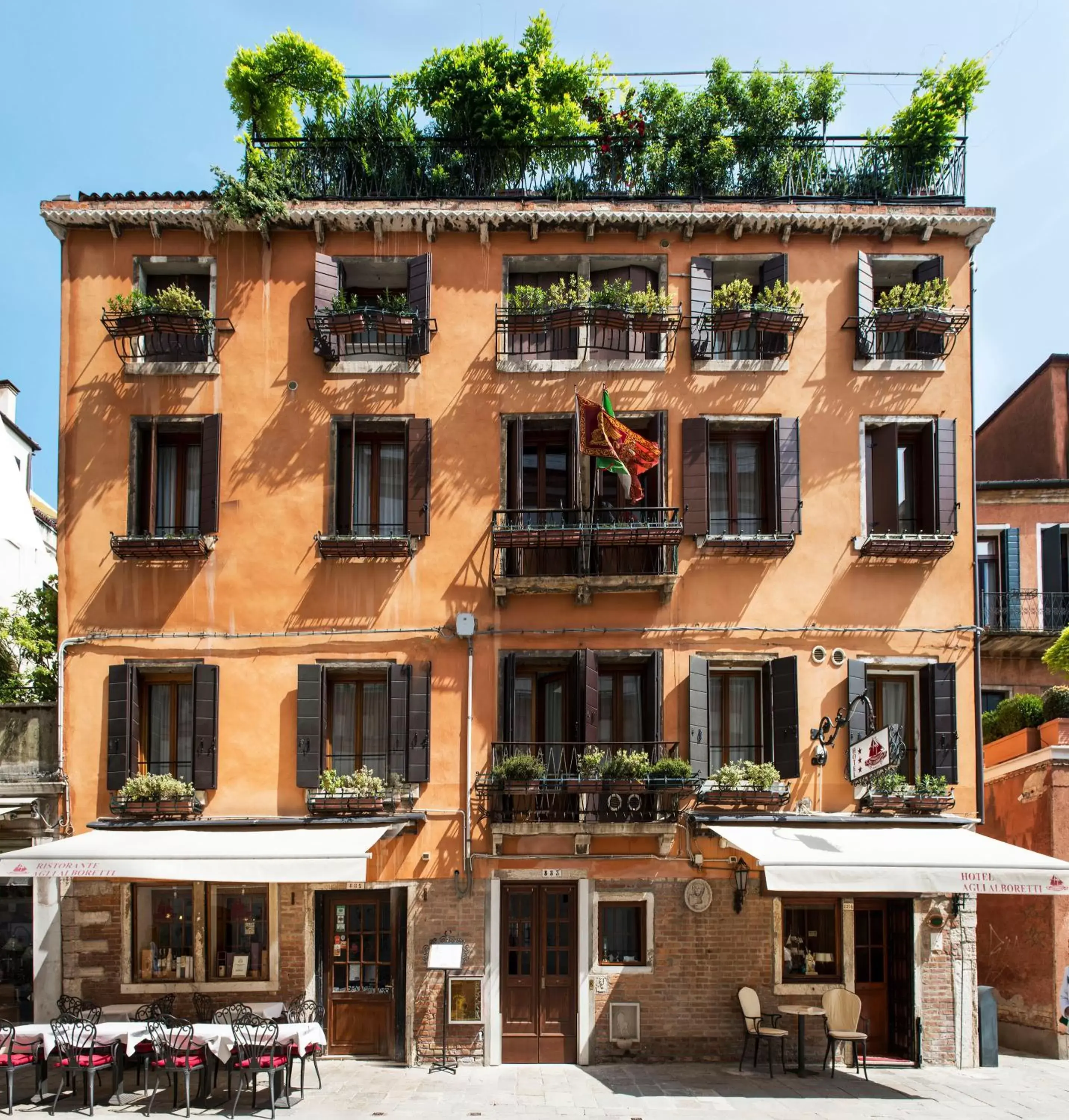 Facade/entrance, Property Building in Hotel Agli Alboretti