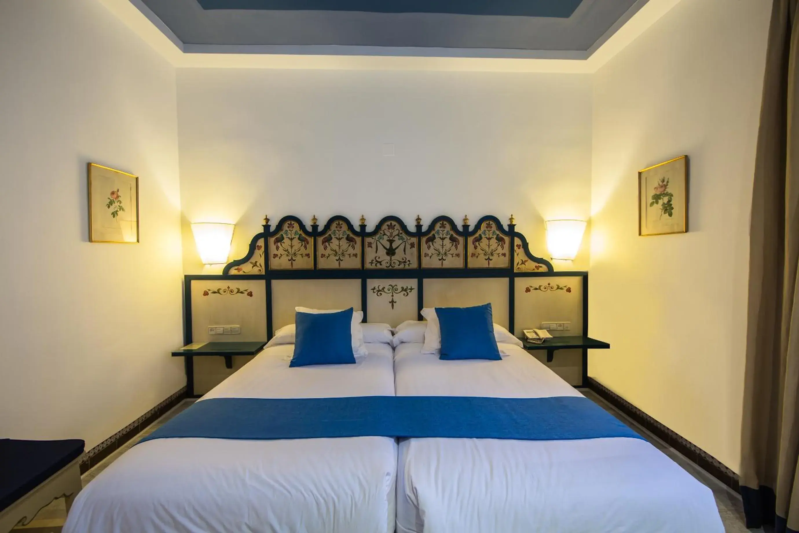 Twin Room in Hotel Hacienda del Cardenal