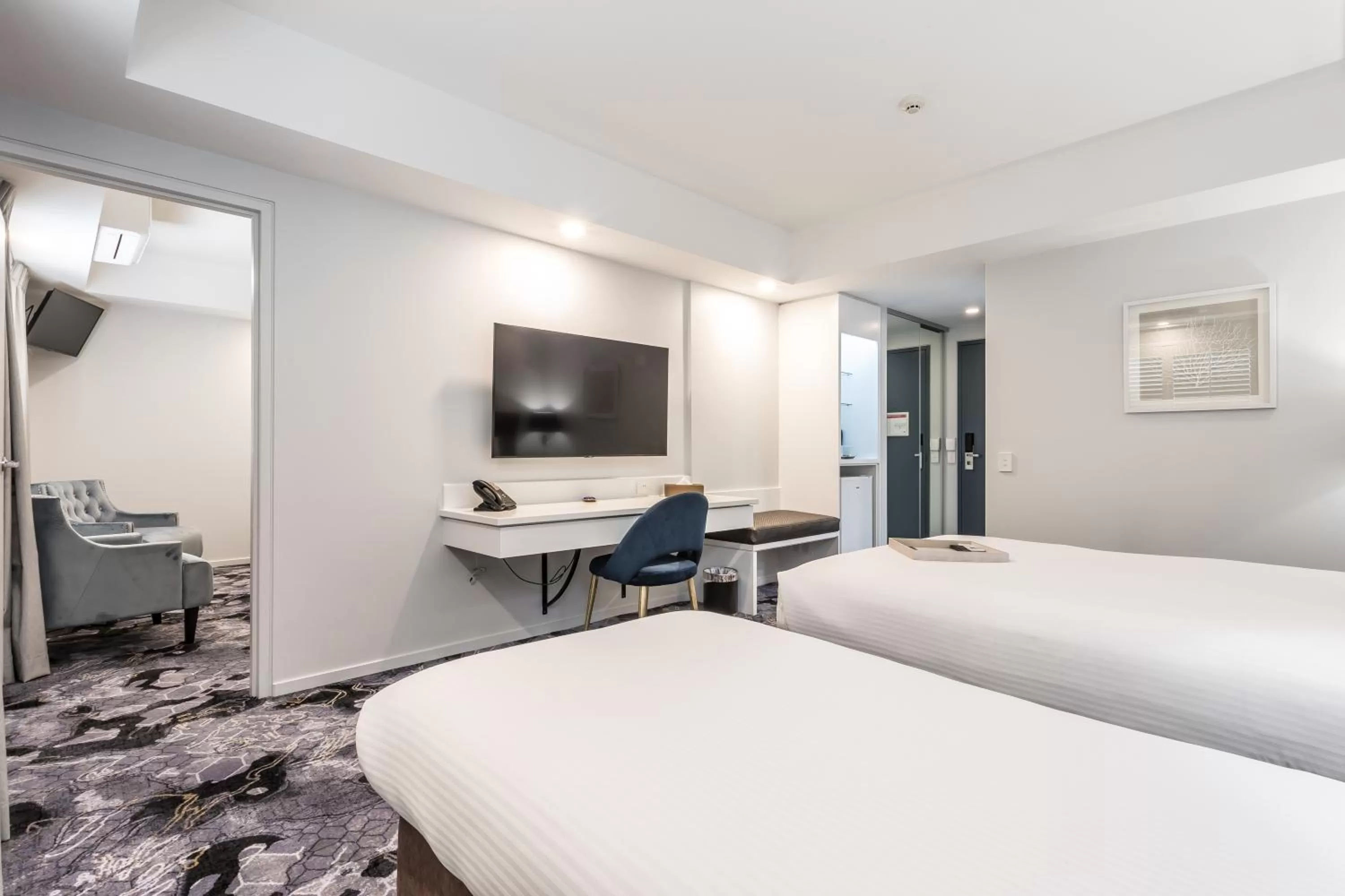 TV and multimedia, Bed in Hotel Kingsley