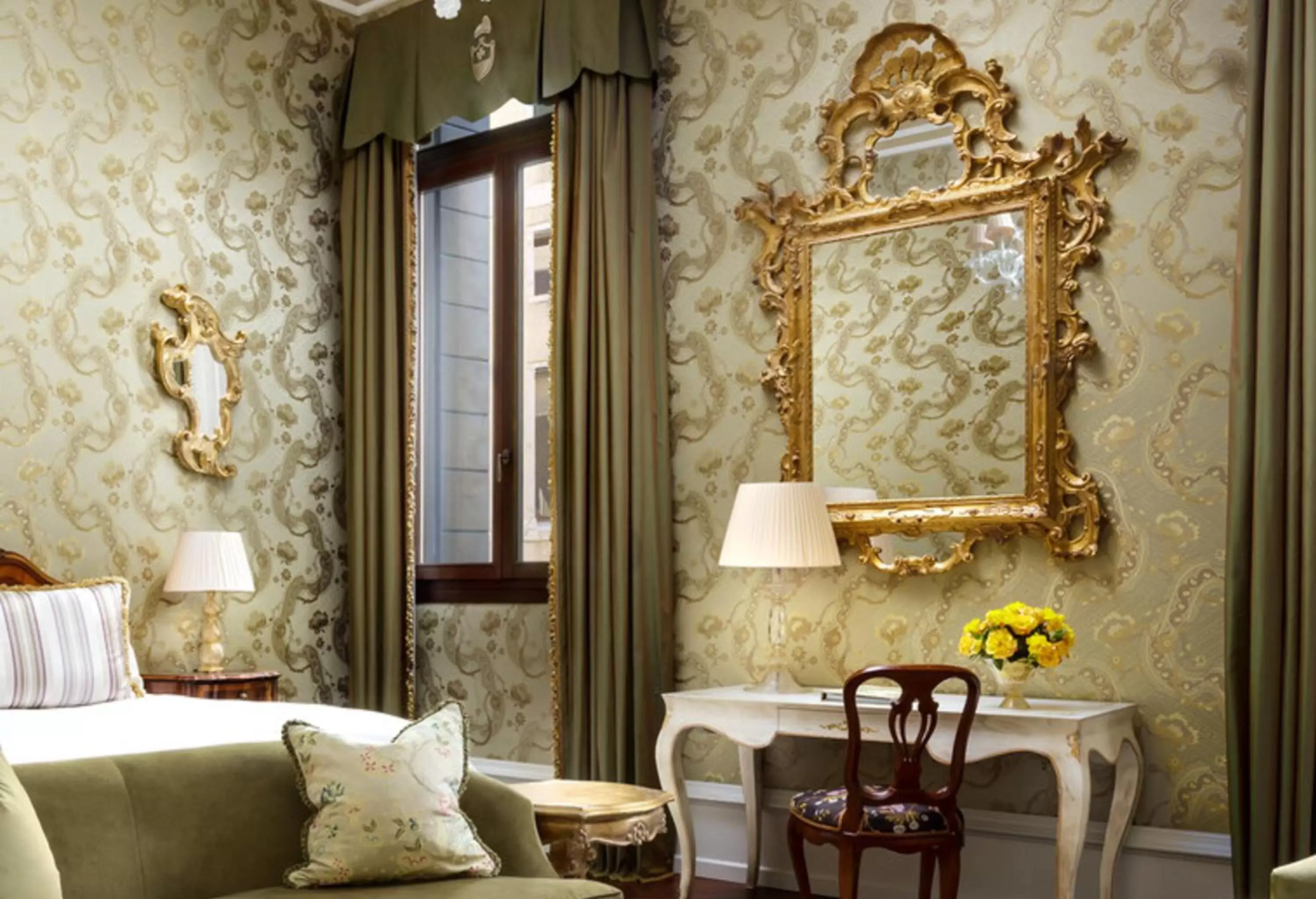Bedroom, Bathroom in The Gritti Palace, a Luxury Collection Hotel, Venice