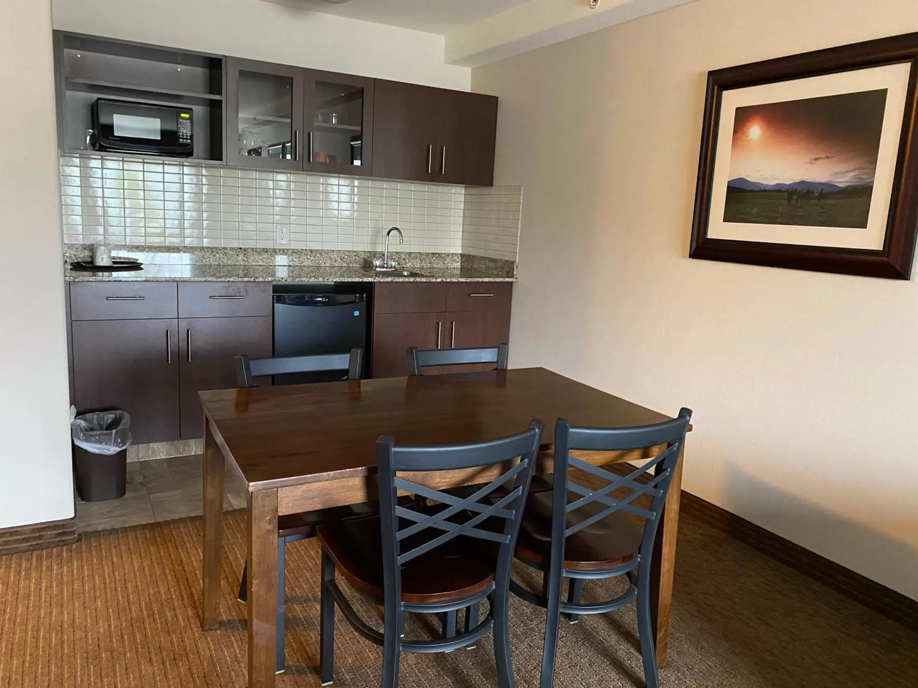 Kitchen/Kitchenette in Ramada by Wyndham Creston