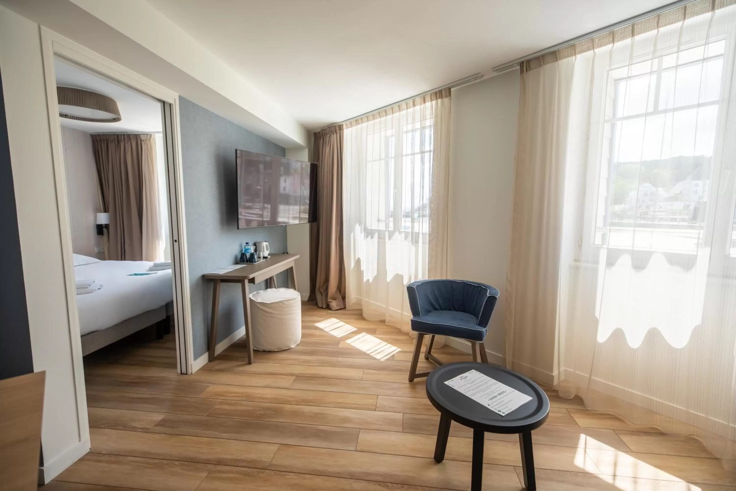 Bed in Hôtel de la Baie