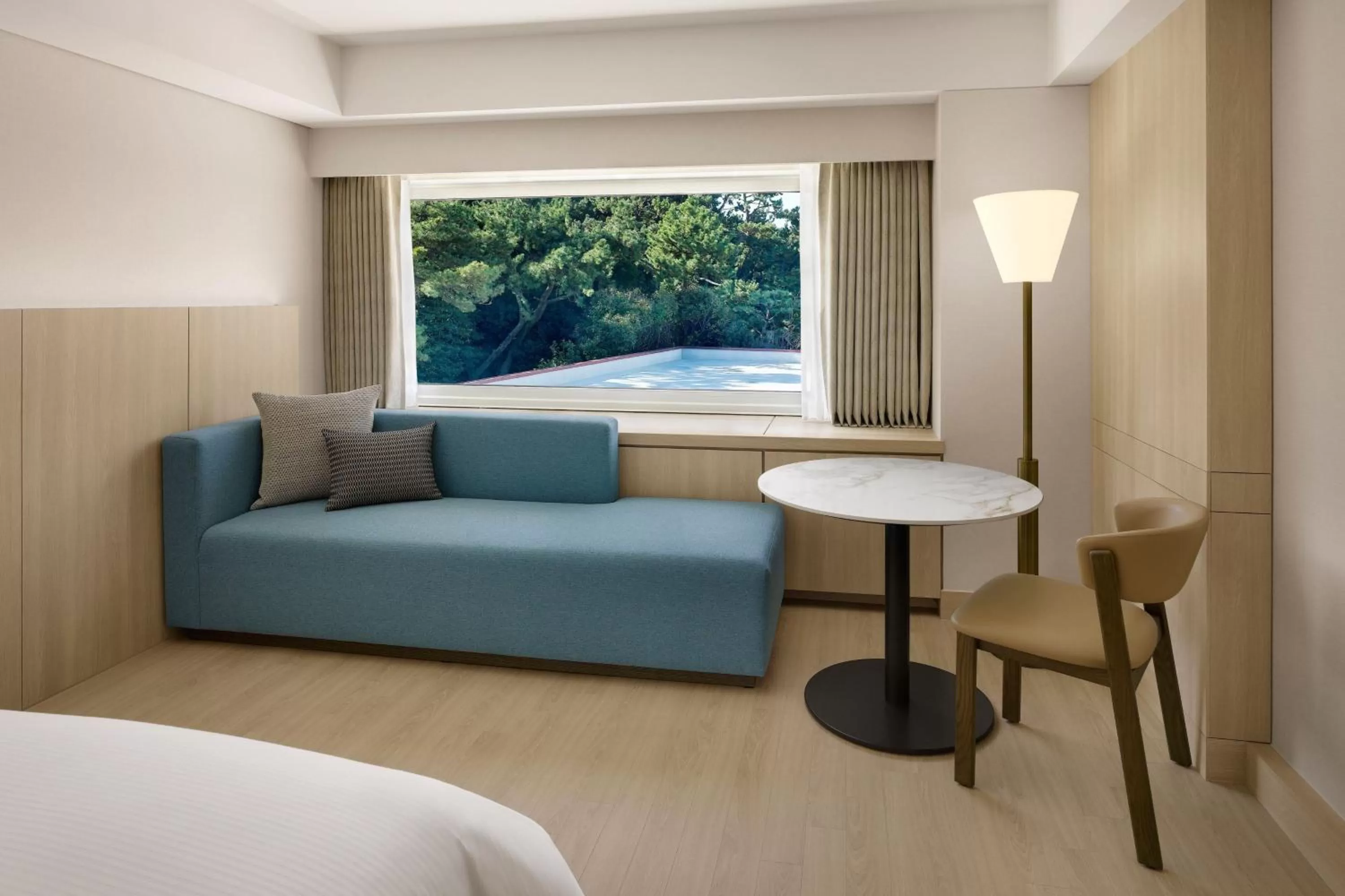 Photo of the whole room, Bed in The Westin Josun Busan