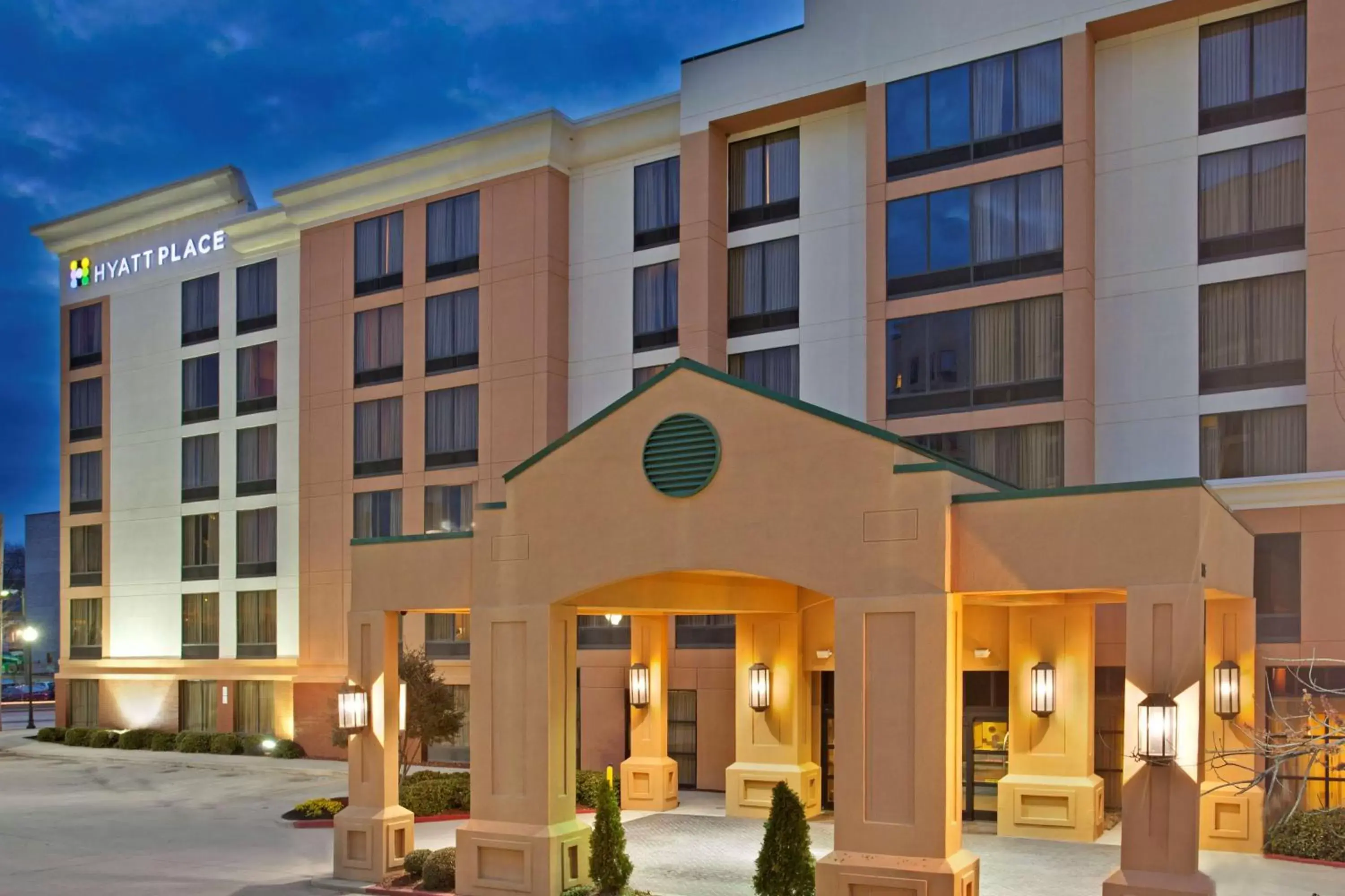 Property Building in Hyatt Place Atlanta Airport North