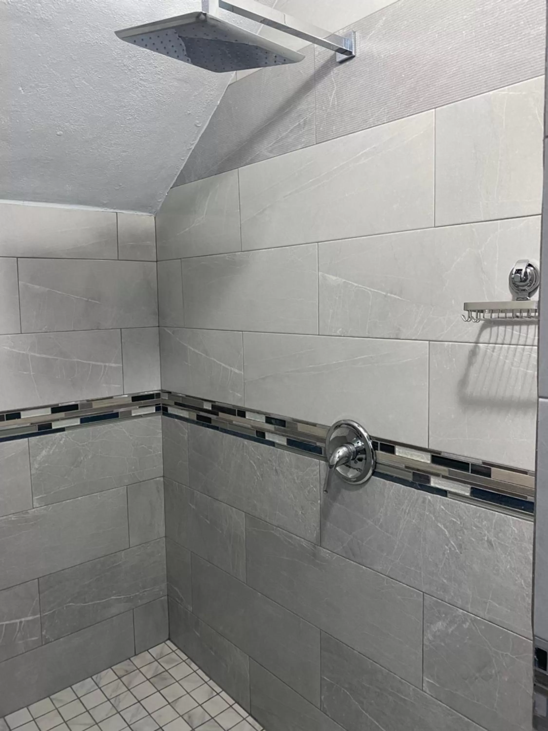 Shower in Itza-Bella Suites