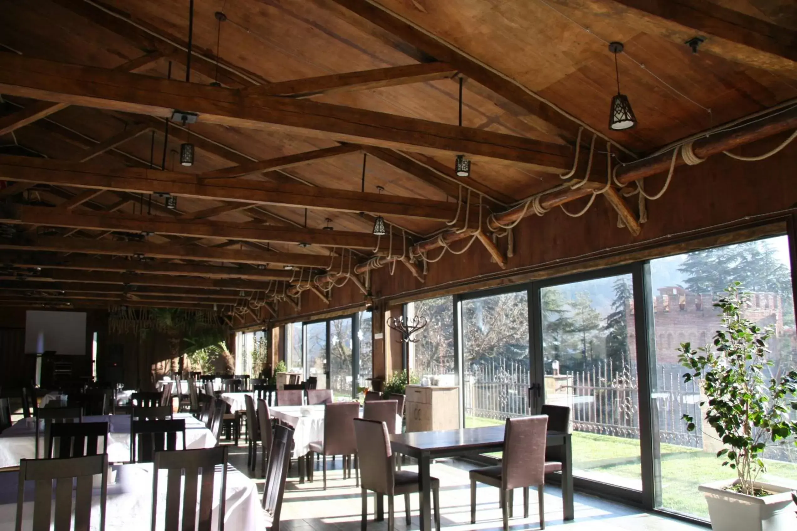 Restaurant/Places to Eat in Borjomi Palace Health & Spa Center