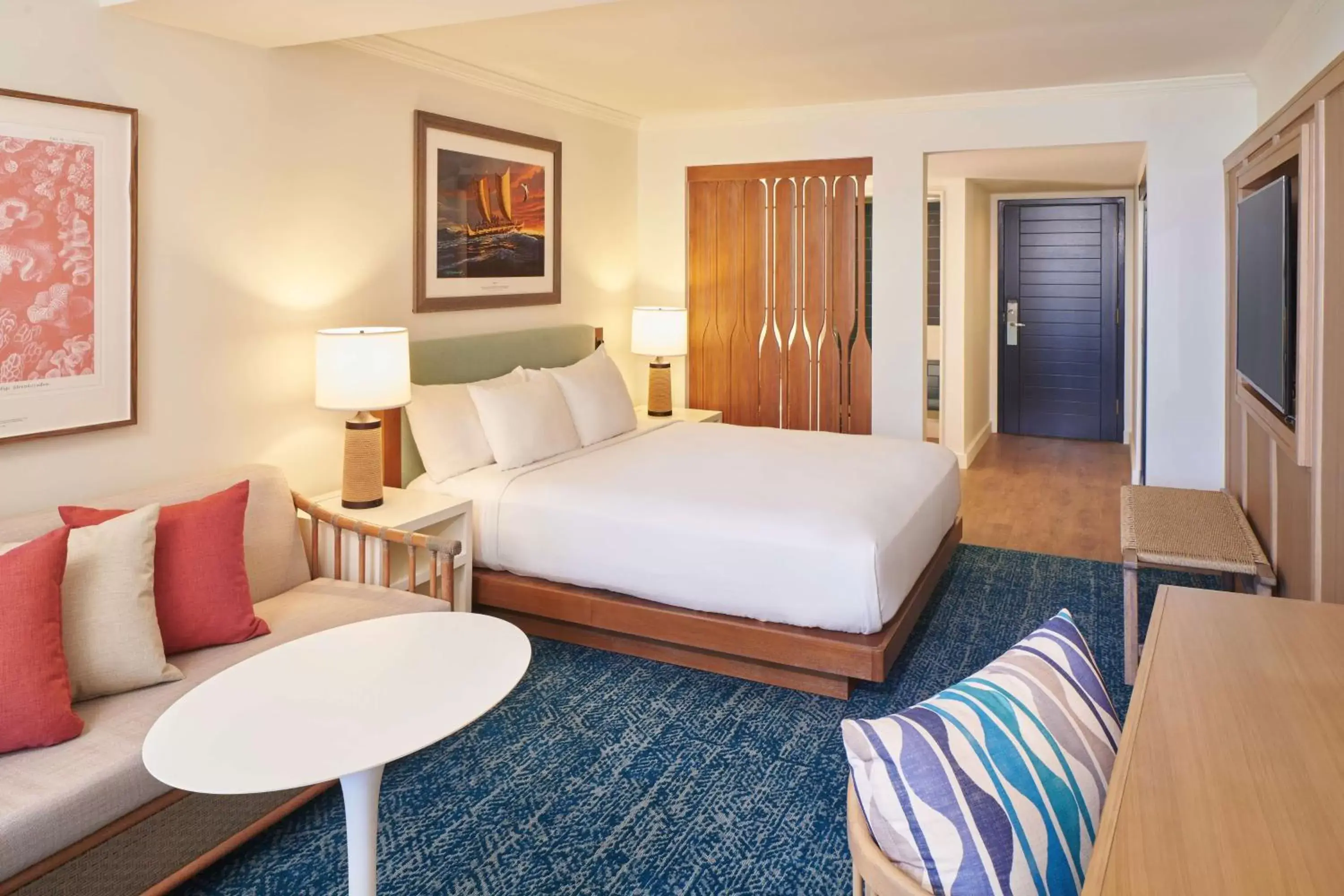 Standard with 1 King Bed in OUTRIGGER Reef Waikiki Beach Resort