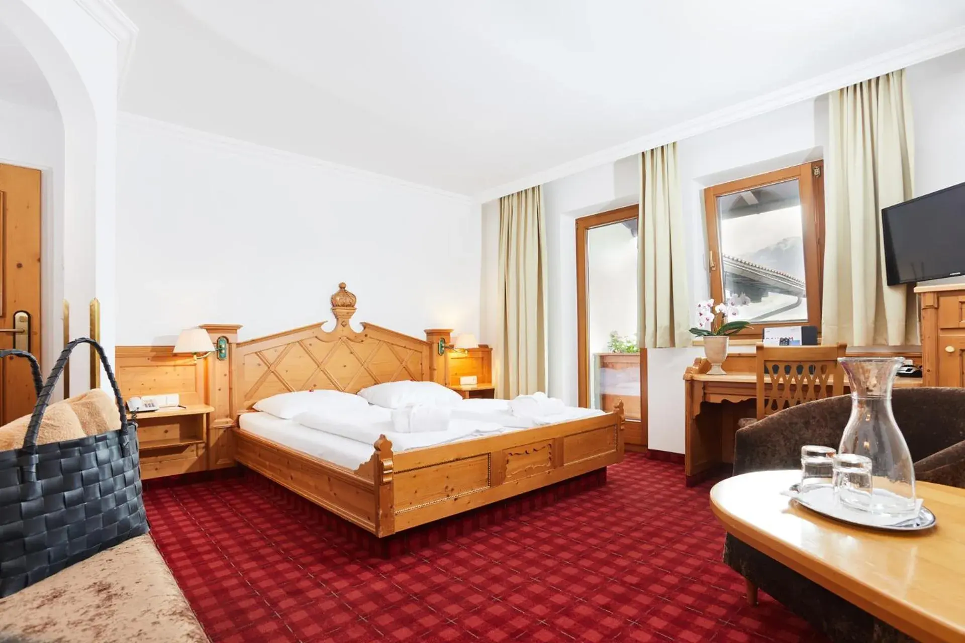 Photo of the whole room, Bed in All In Resort Schwarzbrunn
