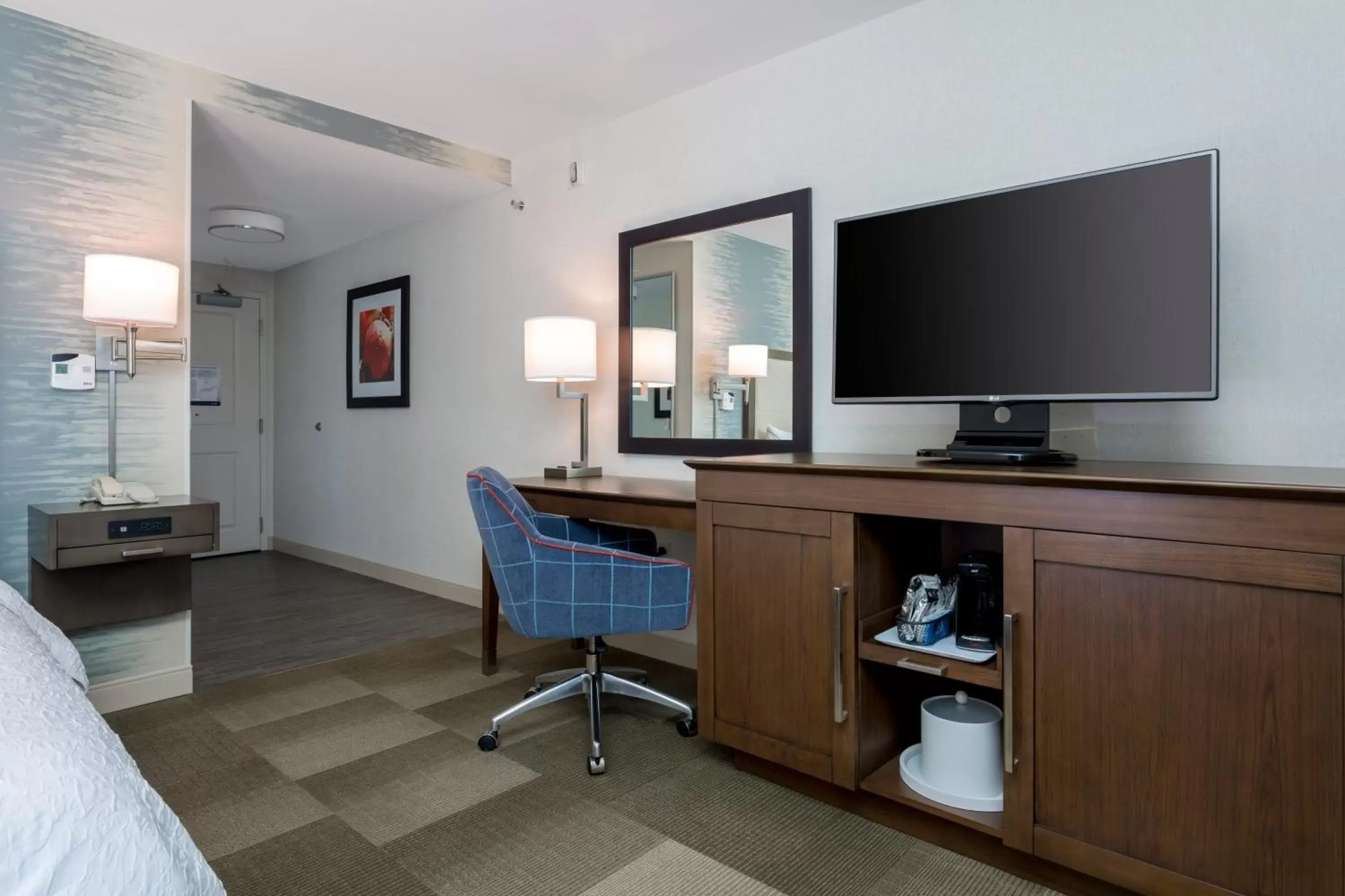 TV and multimedia, TV/Entertainment Center in Hampton Inn & Suites San Diego-Poway