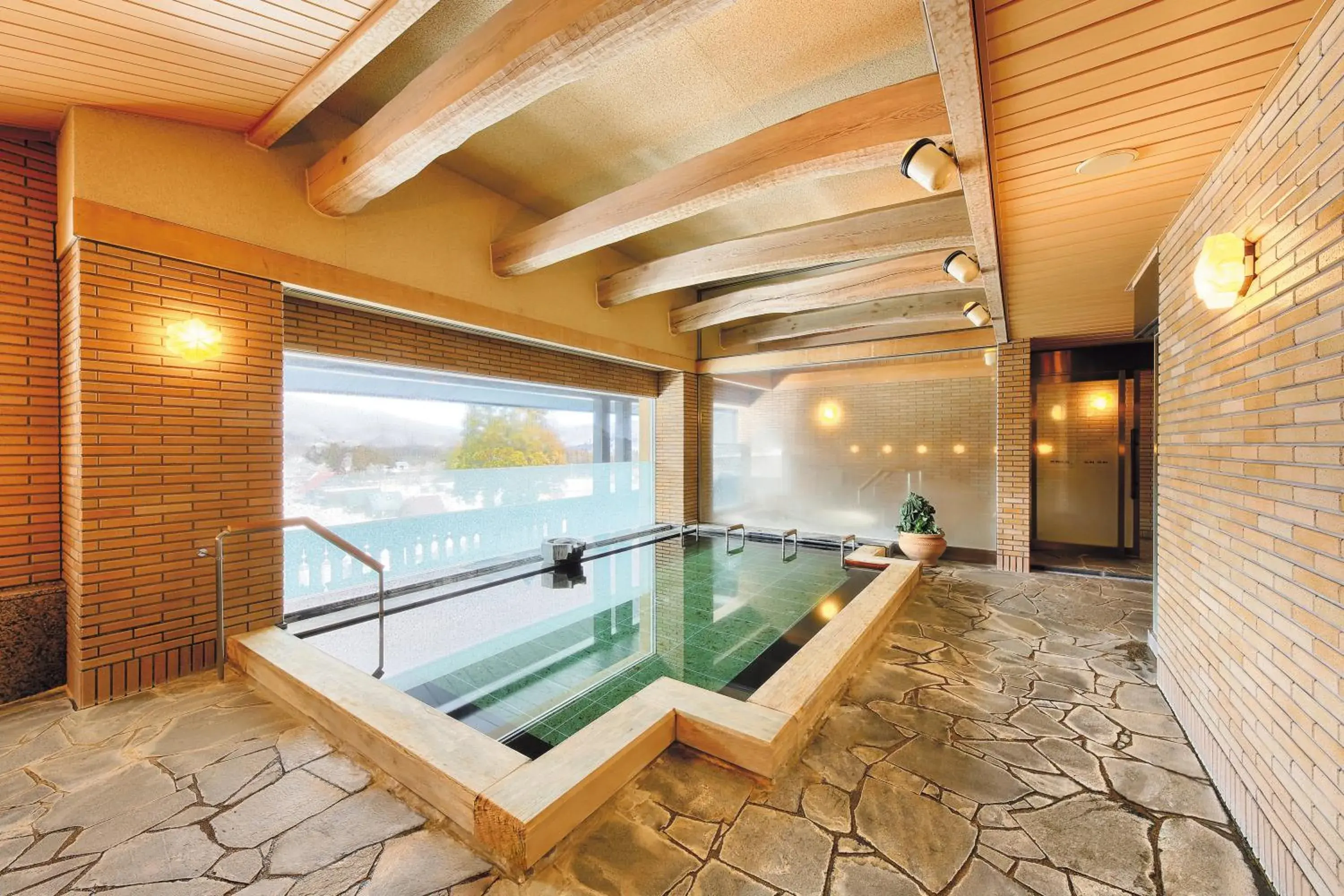 Public Bath, Swimming Pool in Sun Members Hirugano Hotel