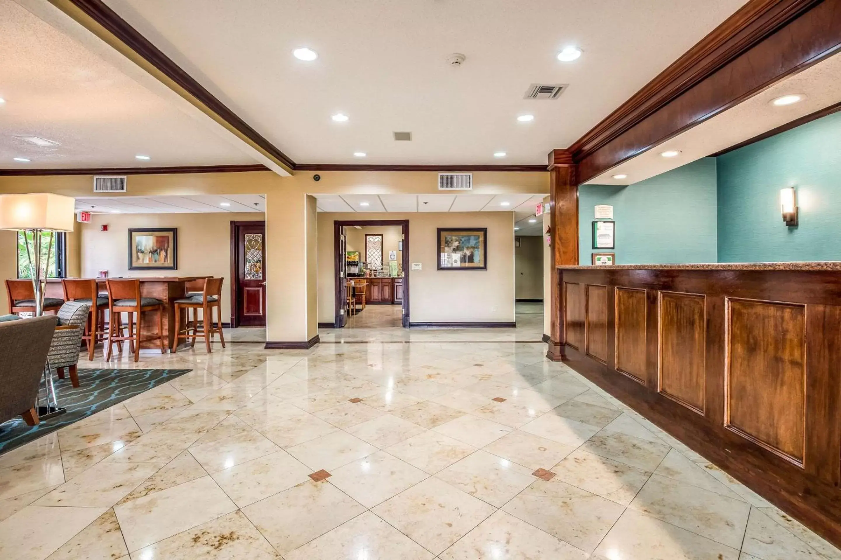 Lobby or reception, Lobby/Reception in Quality Inn and Suites Seabrook - NASA - Kemah