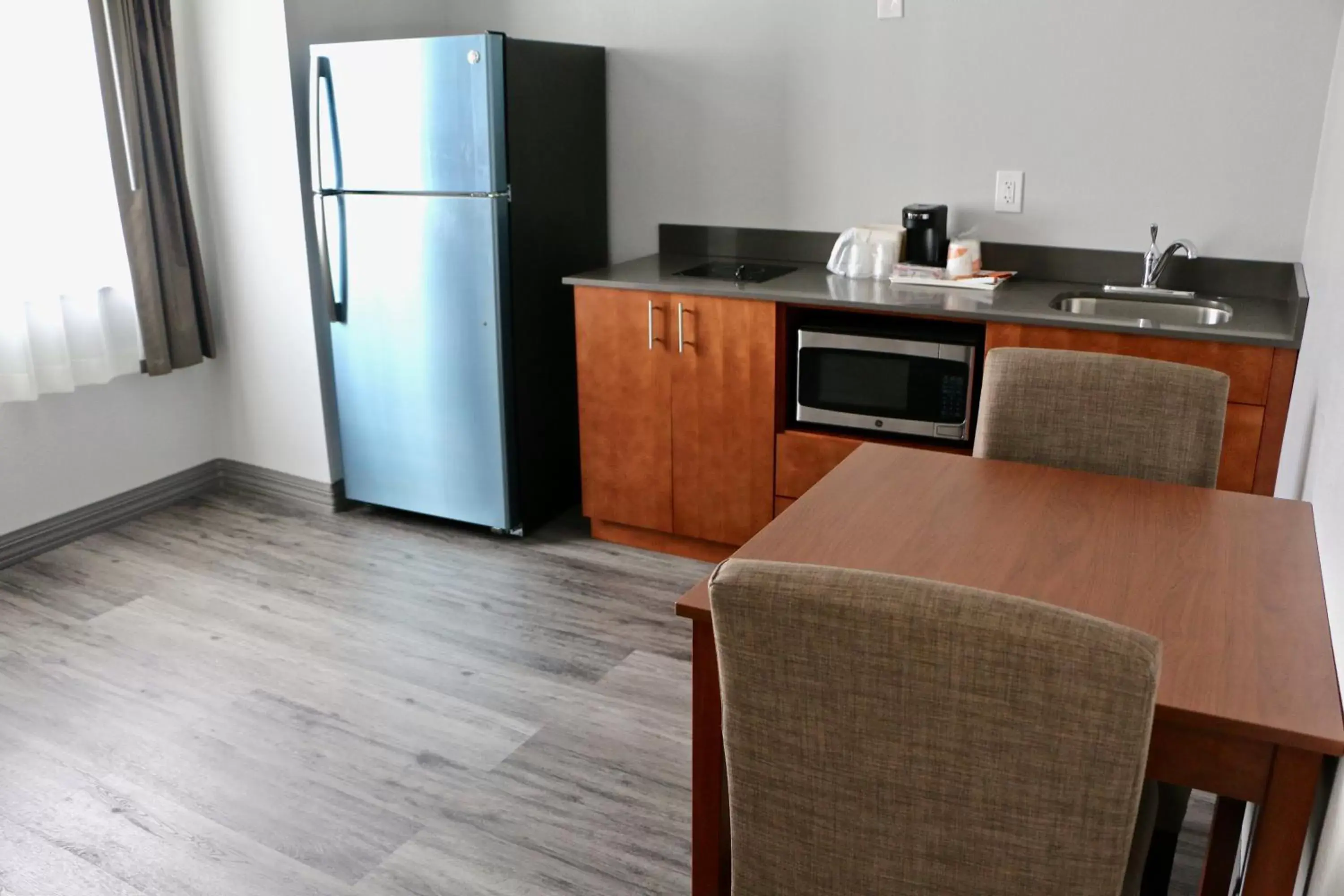 Kitchen/Kitchenette in Quality Inn & Suites Watertown Fort Drum