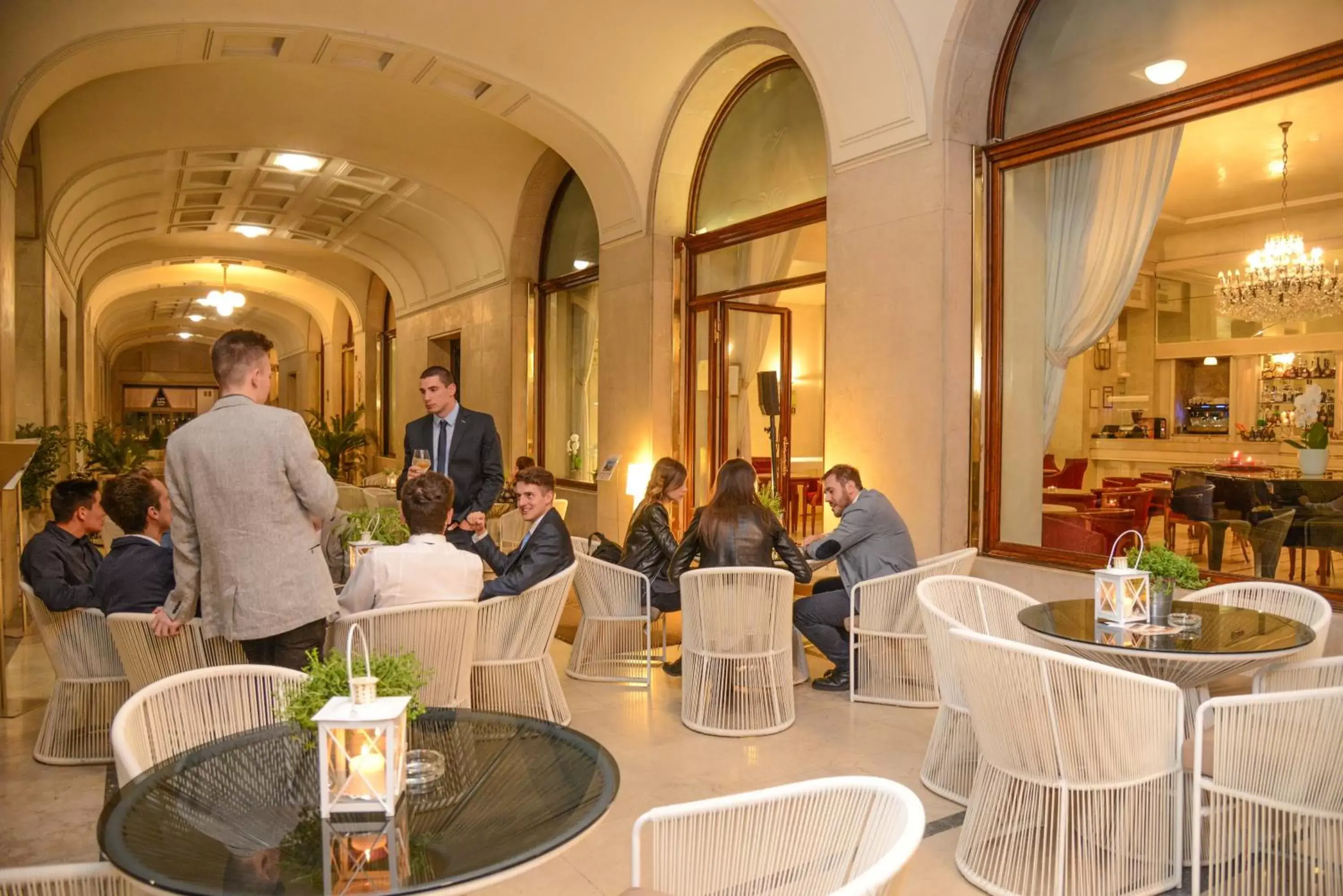 People, Restaurant/Places to Eat in Hotel Vittoria