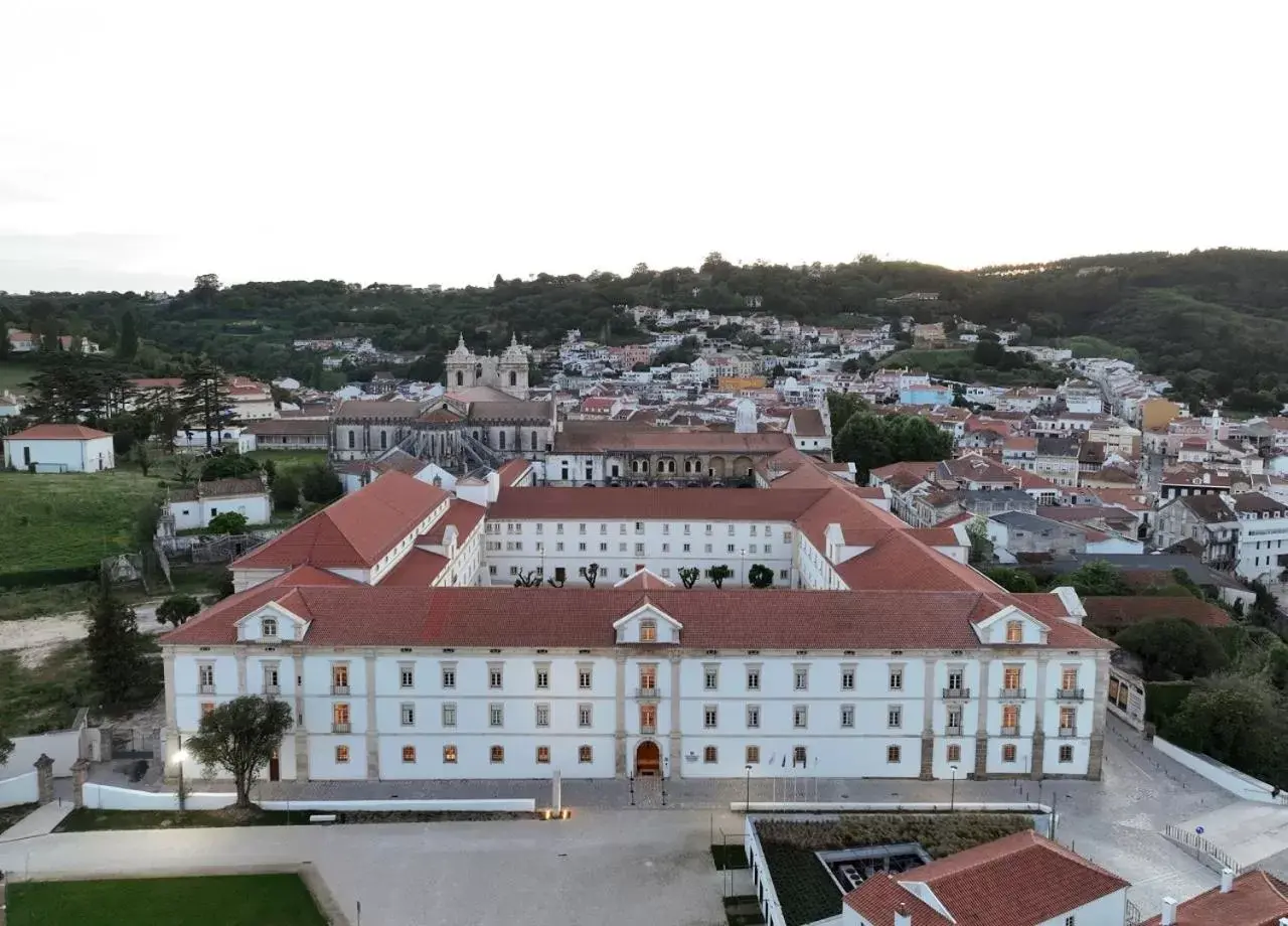 Property building in Montebelo Mosteiro de Alcobaça Historic Hotel