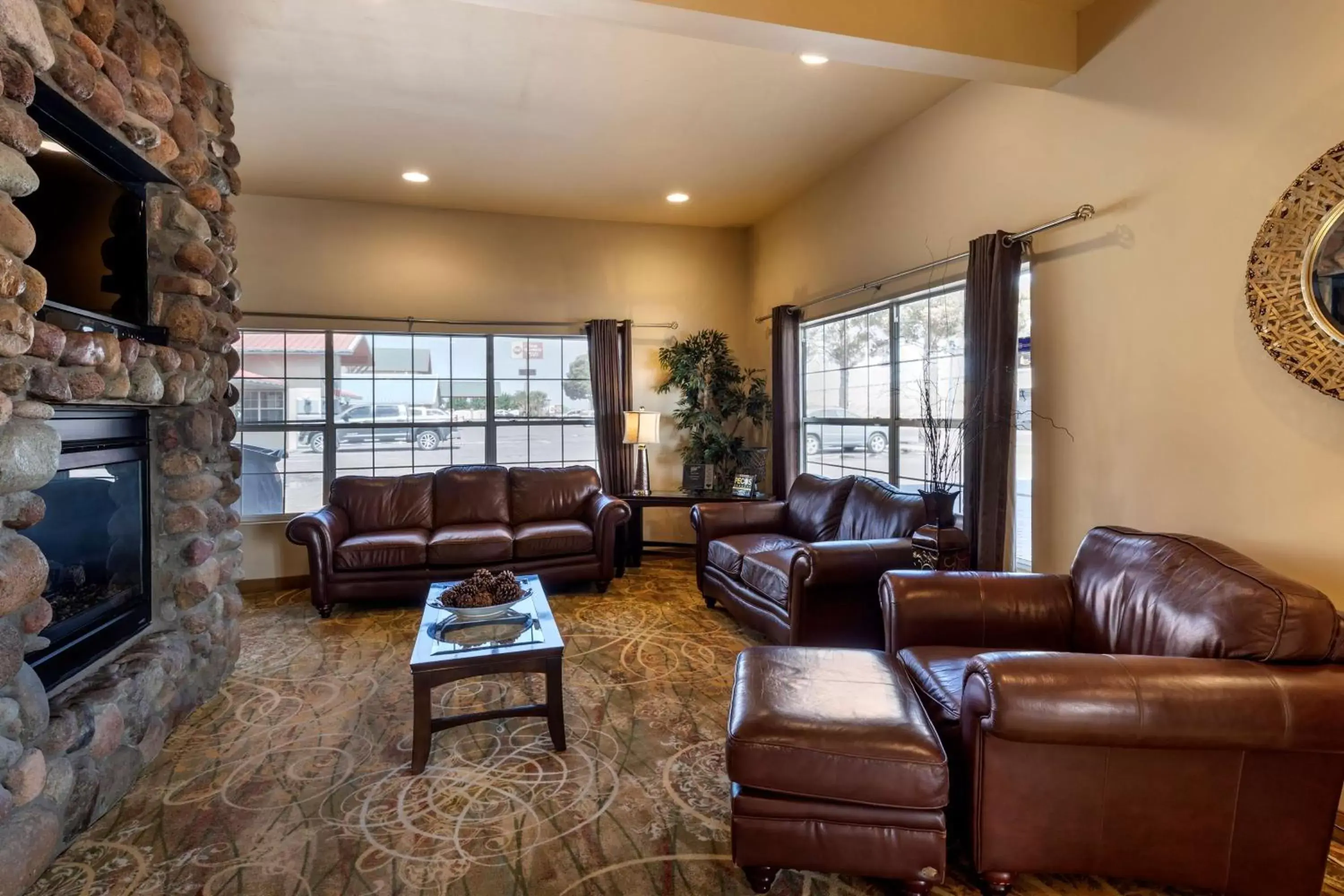 Lobby or reception, Seating Area in Best Western Swiss Clock Inn