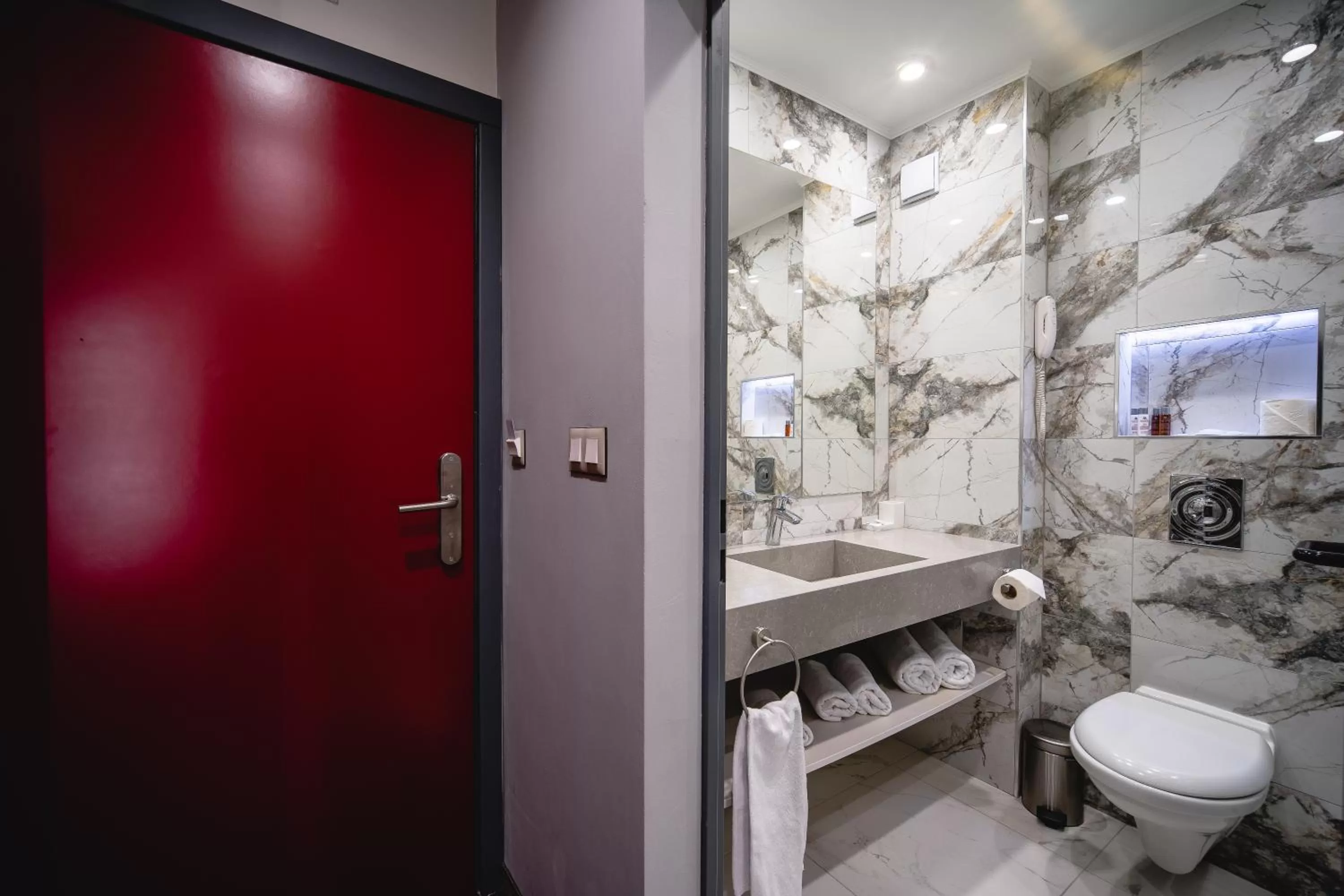 Bathroom in Saint George Hotel & Medical Spa