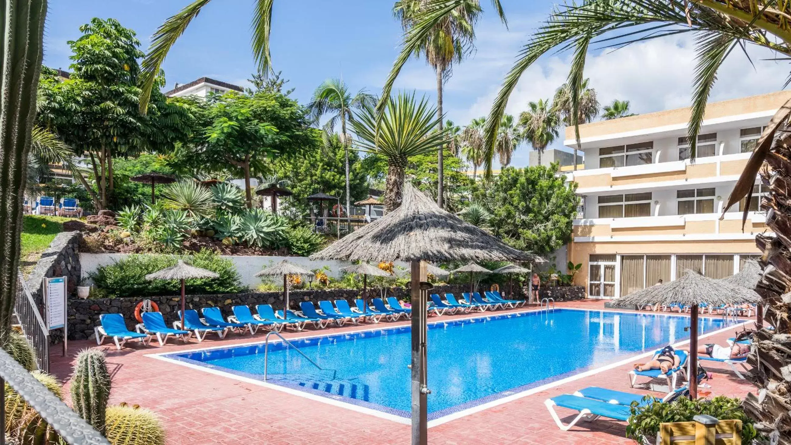 Swimming Pool in Complejo Blue Sea Puerto Resort compuesto por Hotel Canarife y Bonanza Palace