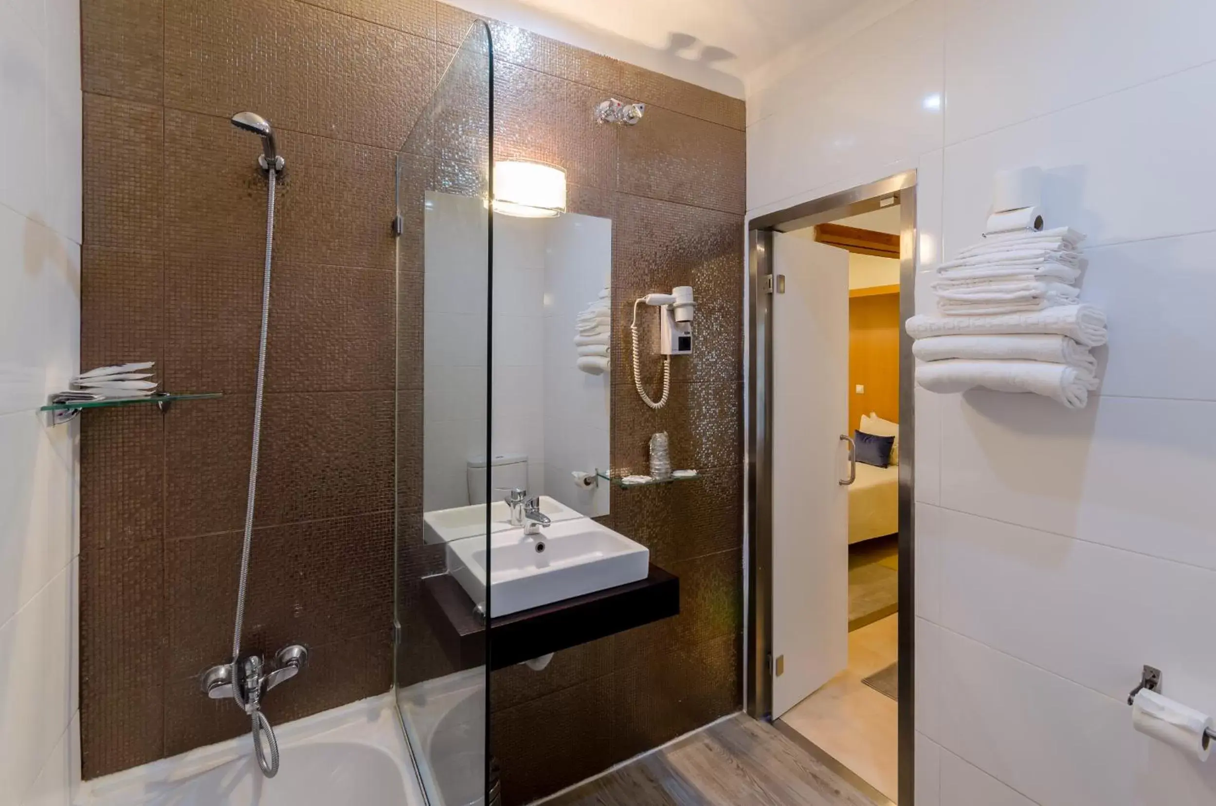 Bathroom in Hotel INN Rossio