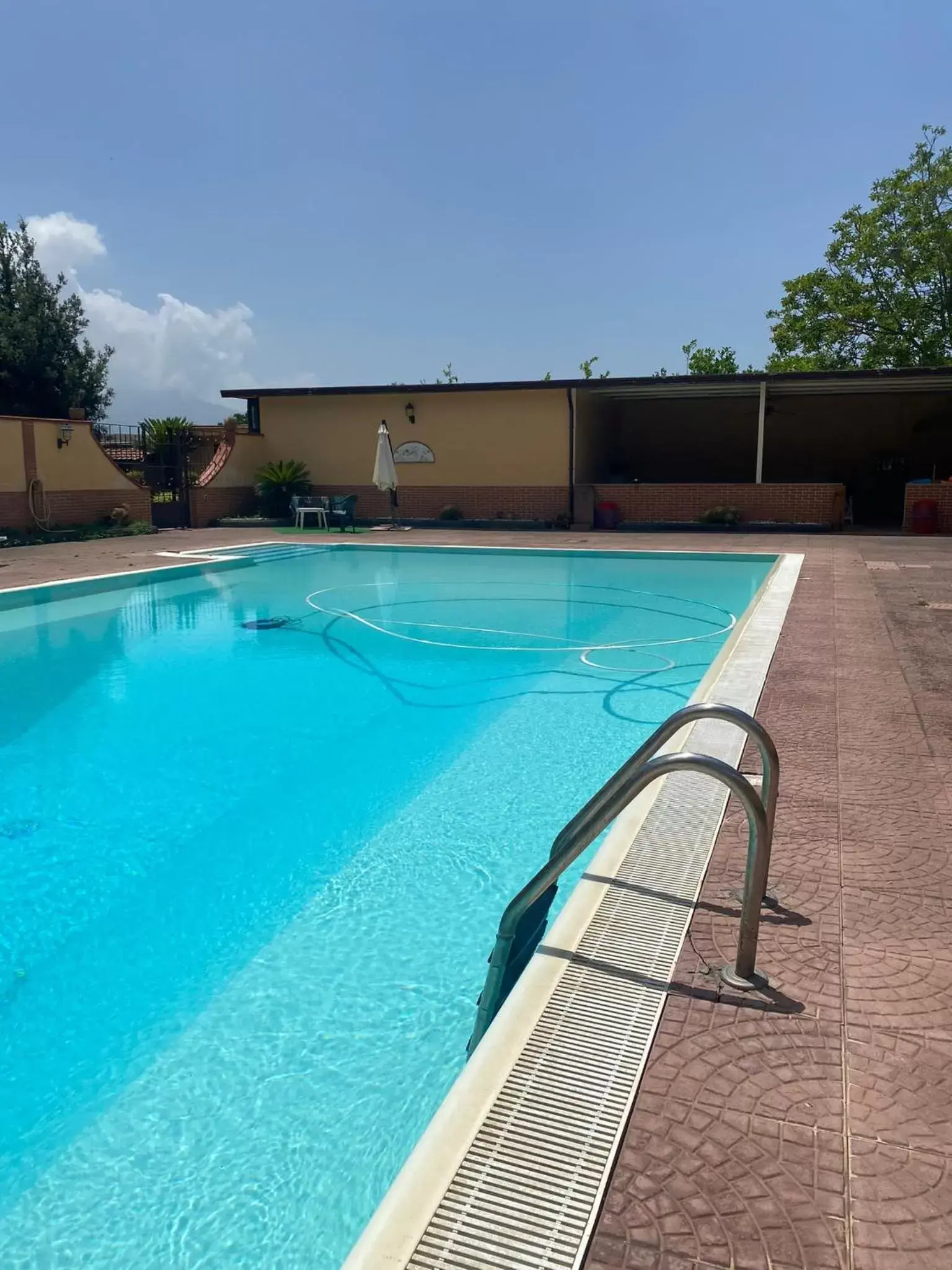 Swimming Pool in B&B Oasi del Voscone